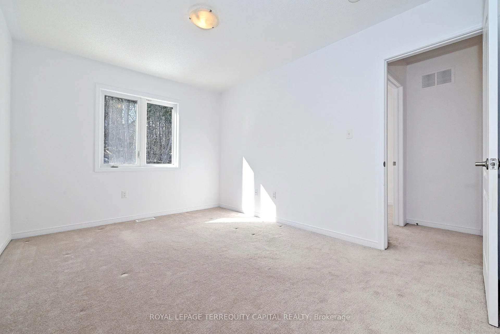 Photo 30 of 123 Frank's Way, Barrie, Allandale Heights — HOMEH