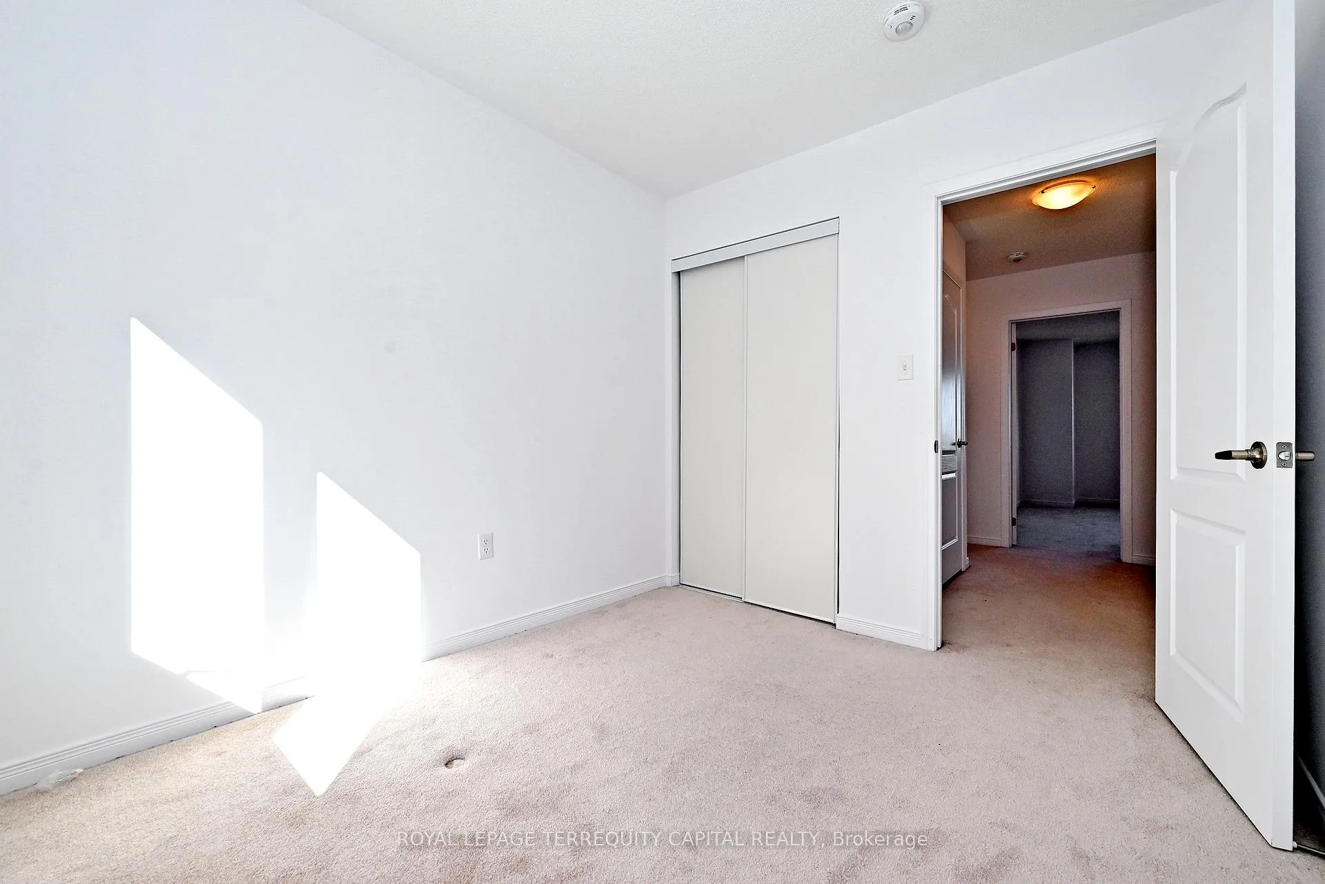 Photo 33 of 123 Frank's Way, Barrie, Allandale Heights — HOMEH