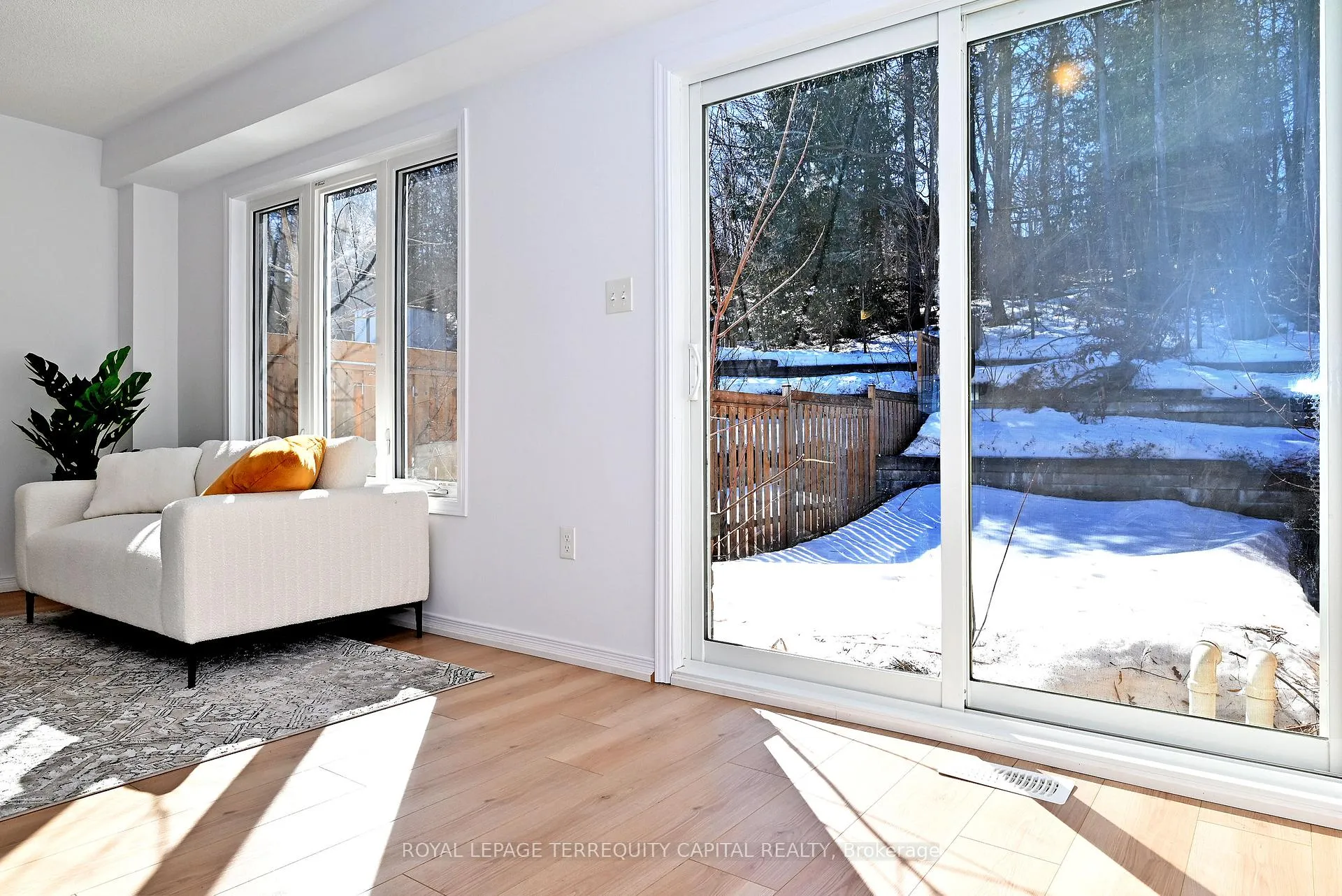 Photo 37 of 123 Frank's Way, Barrie, Allandale Heights — HOMEH