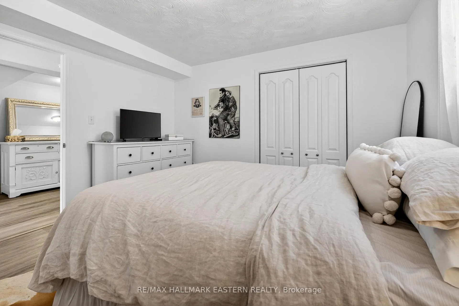 Photo 35 of 2543 Denure Drive, Peterborough, Monaghan Ward 2 — HOMEH