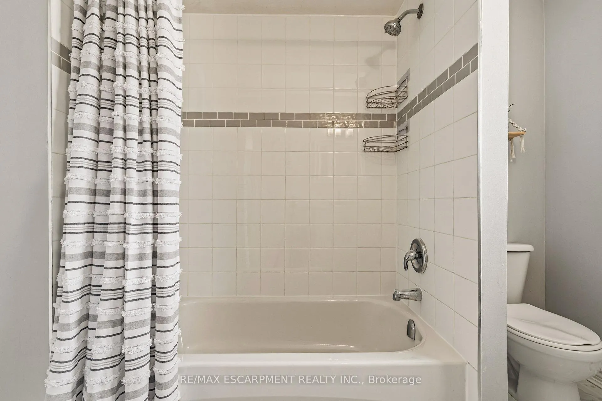 Photo 25 of 777 Hillcrest Road, Pickering, West Shore — HOMEH
