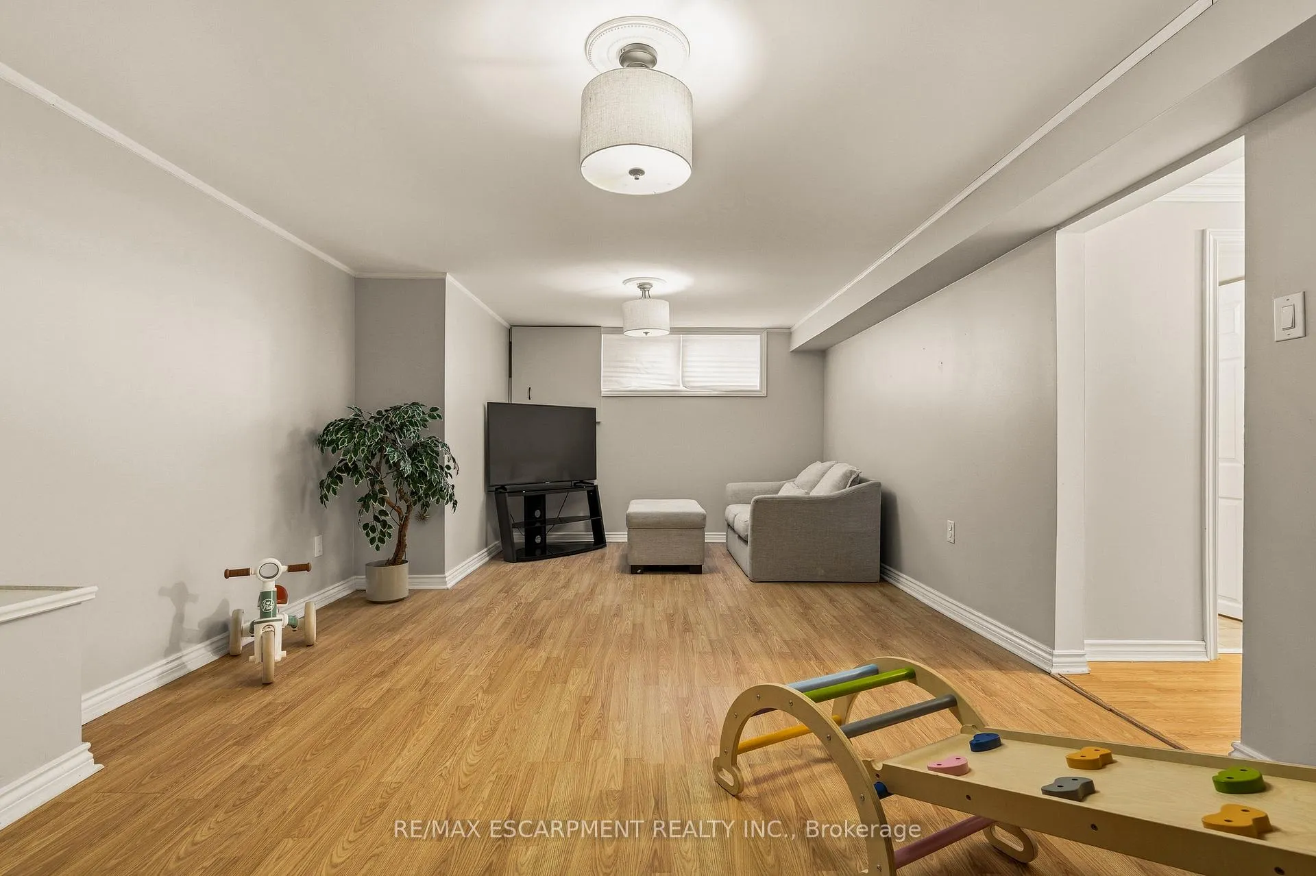 Photo 29 of 777 Hillcrest Road, Pickering, West Shore — HOMEH