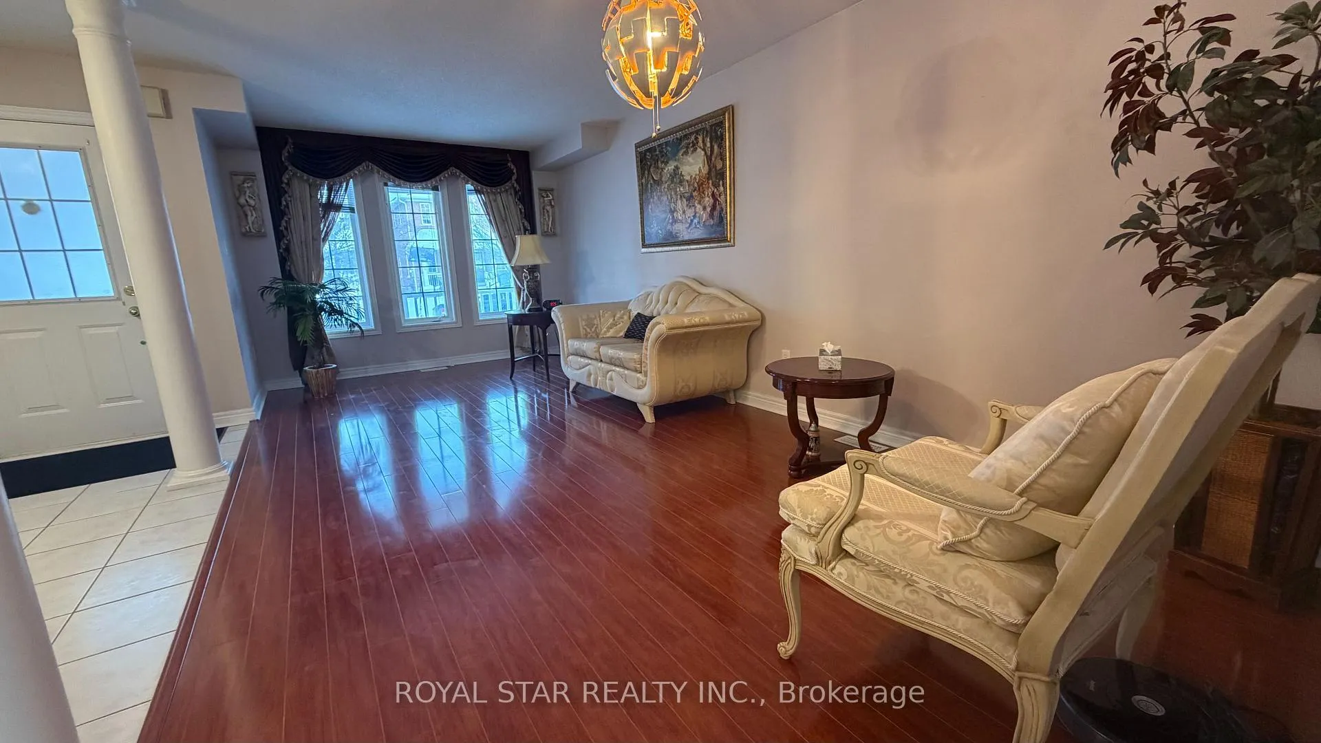 Photo 4 of 58 Red Plant Crescent, Brampton, Northwest Sandalwood Parkway — HOMEH