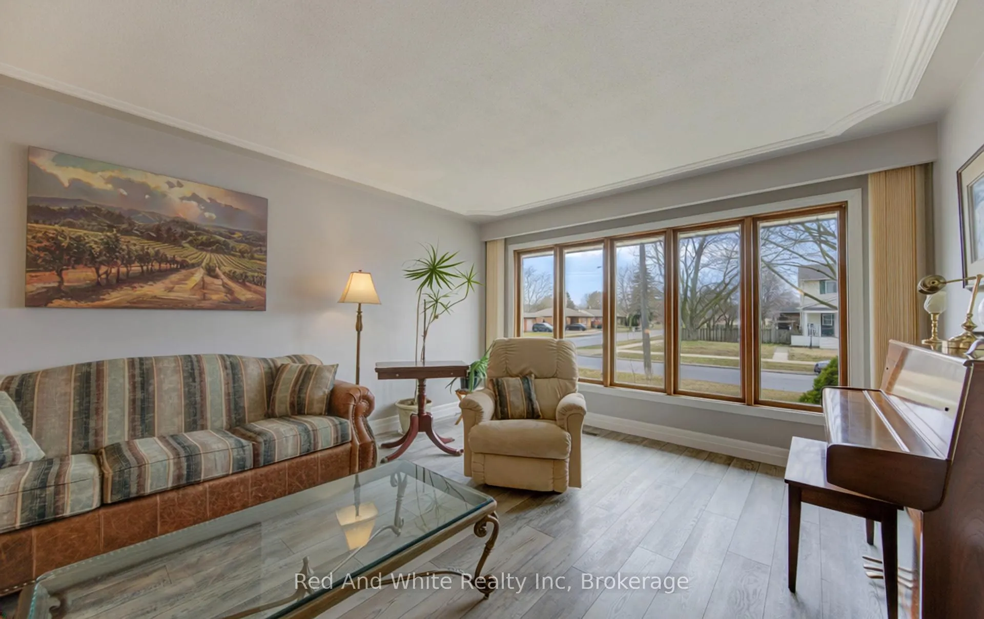 Photo 5 of 449 Greenfield Avenue, Kitchener — HOMEH