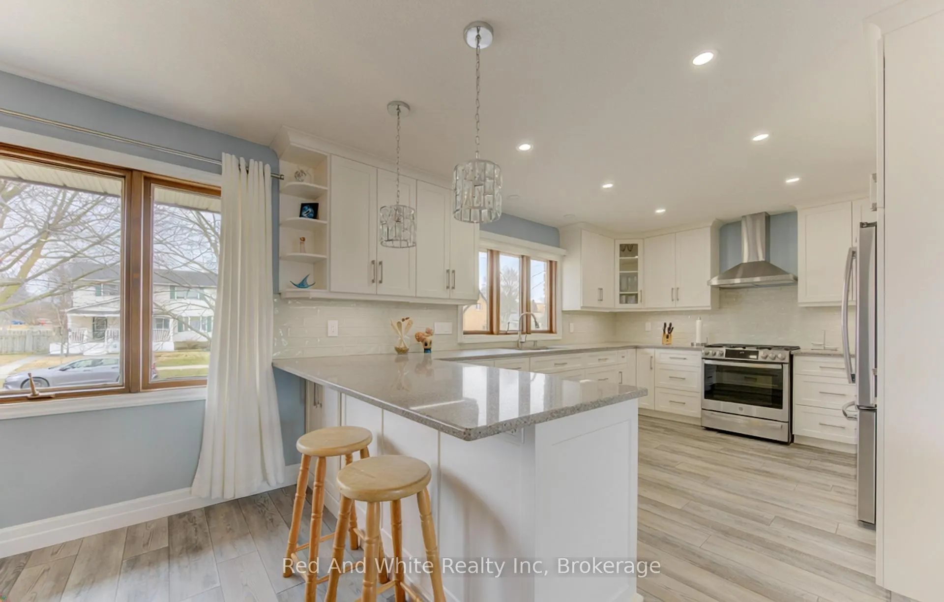 Photo 11 of 449 Greenfield Avenue, Kitchener — HOMEH