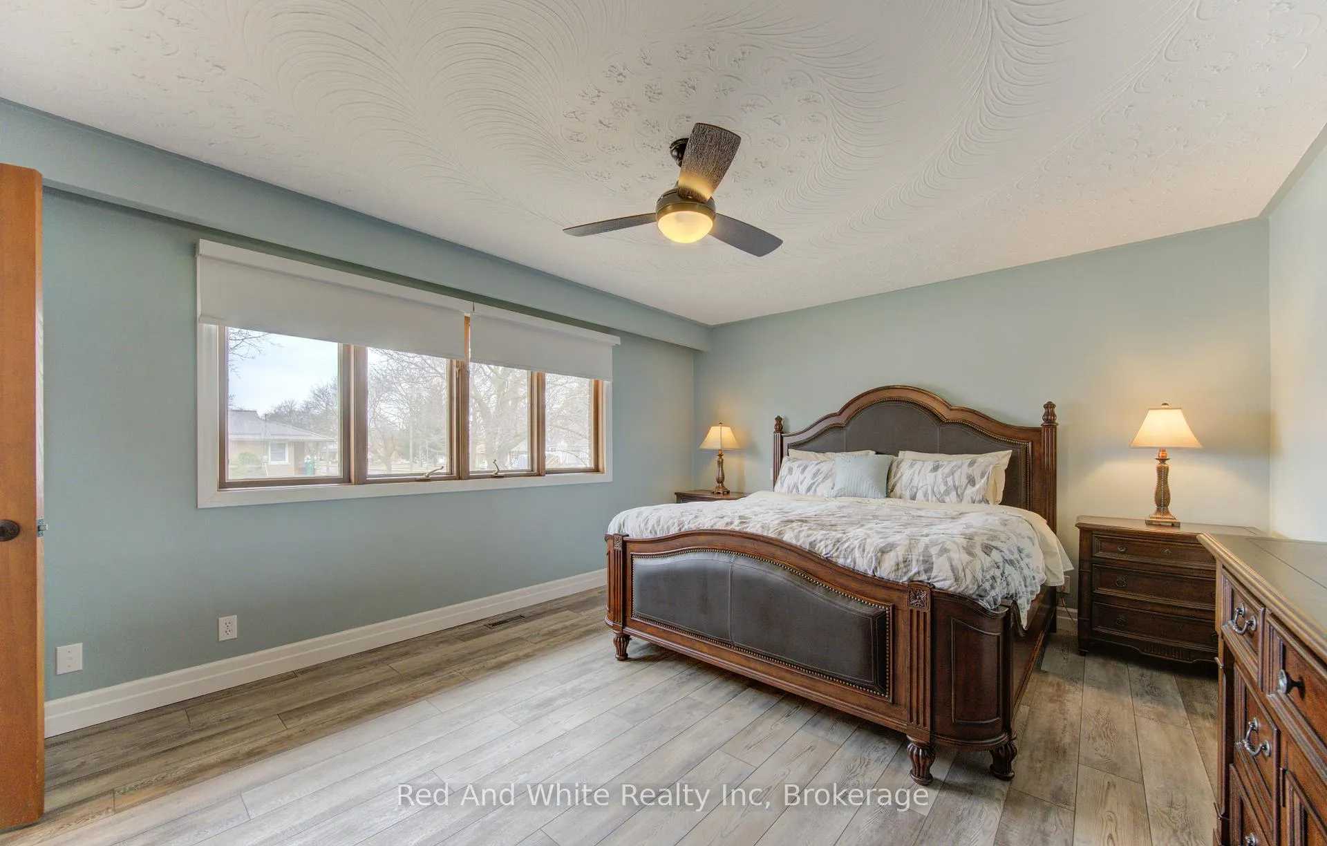 Photo 15 of 449 Greenfield Avenue, Kitchener — HOMEH