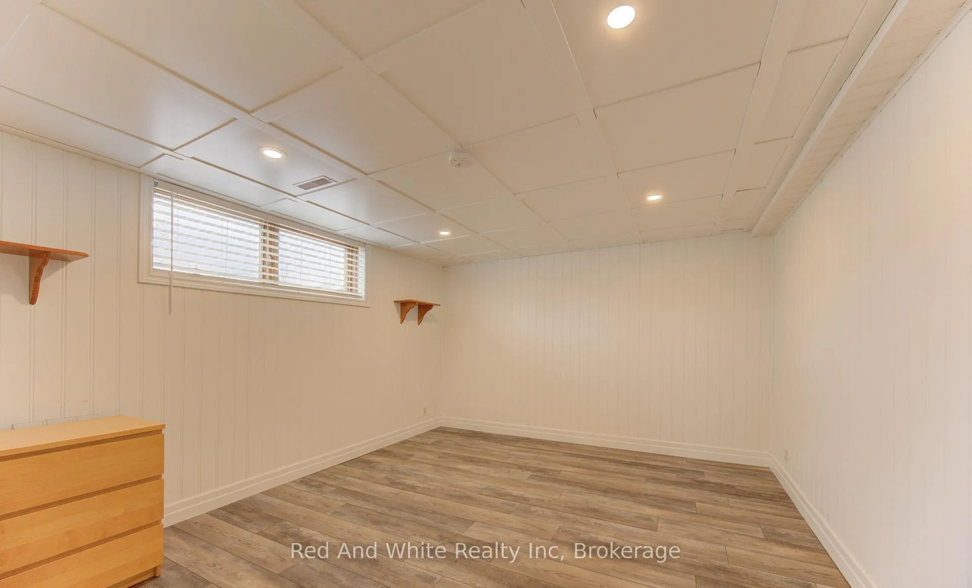 Photo 23 of 449 Greenfield Avenue, Kitchener — HOMEH