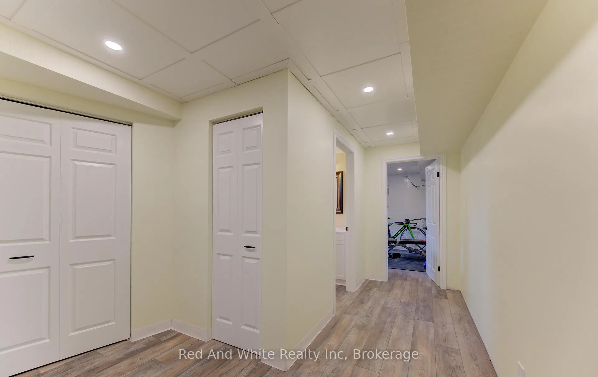 Photo 25 of 449 Greenfield Avenue, Kitchener — HOMEH