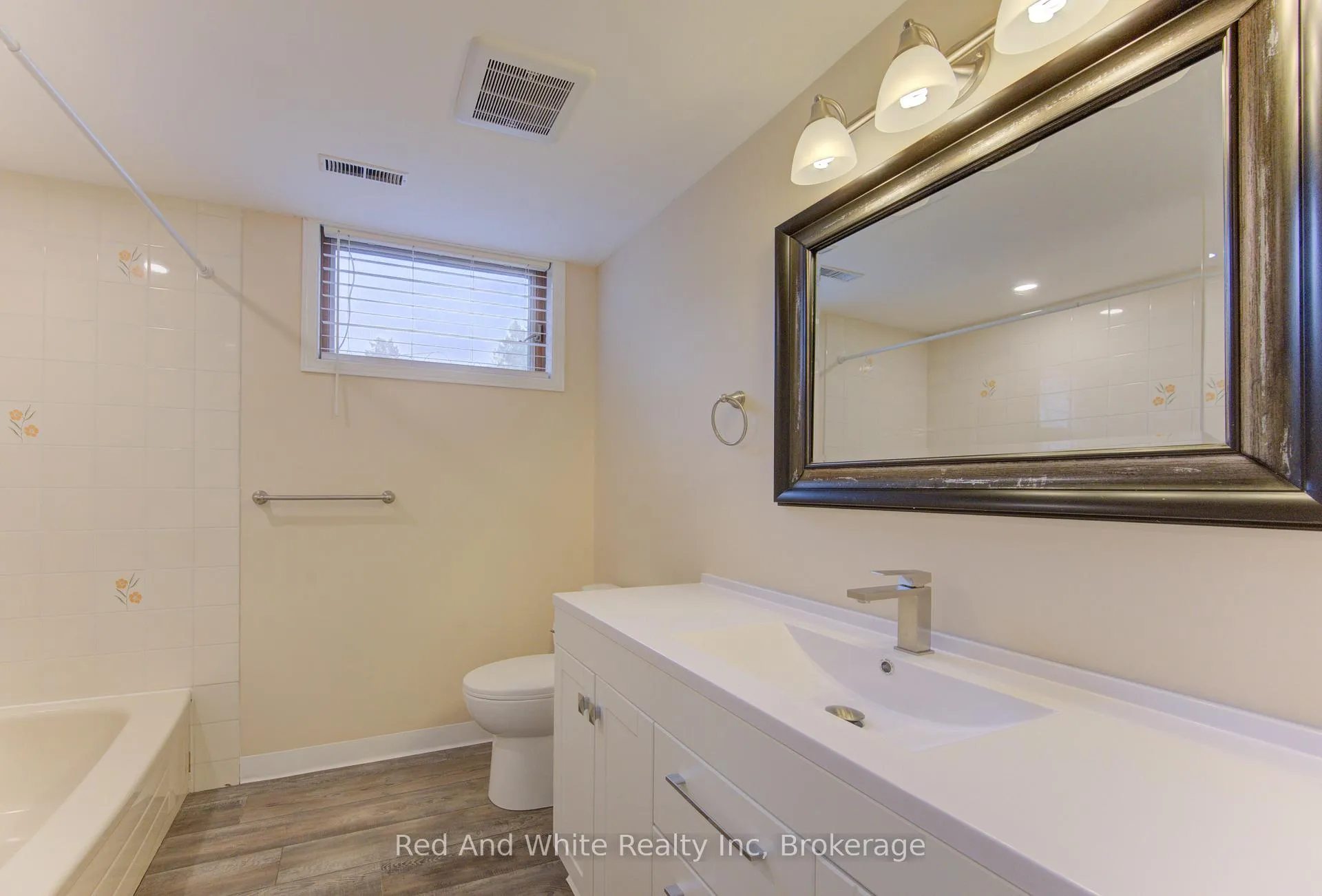 Photo 29 of 449 Greenfield Avenue, Kitchener — HOMEH