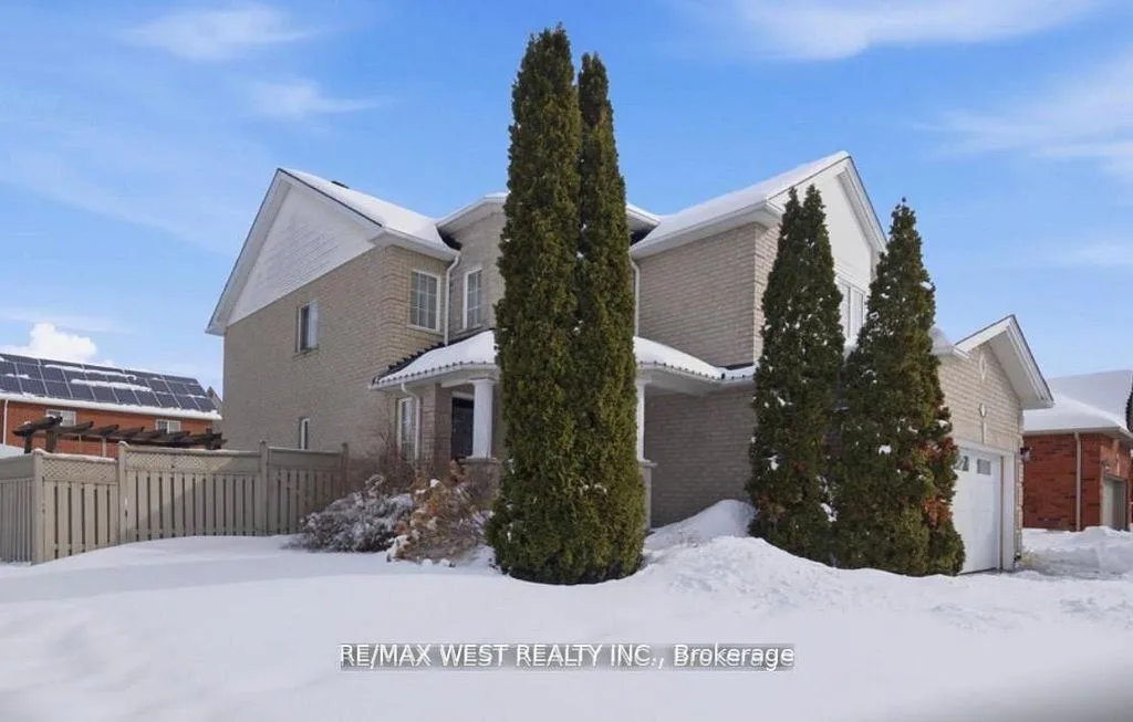 Photo 3 of 5 Smith Street, New Tecumseth, Alliston — HOMEH