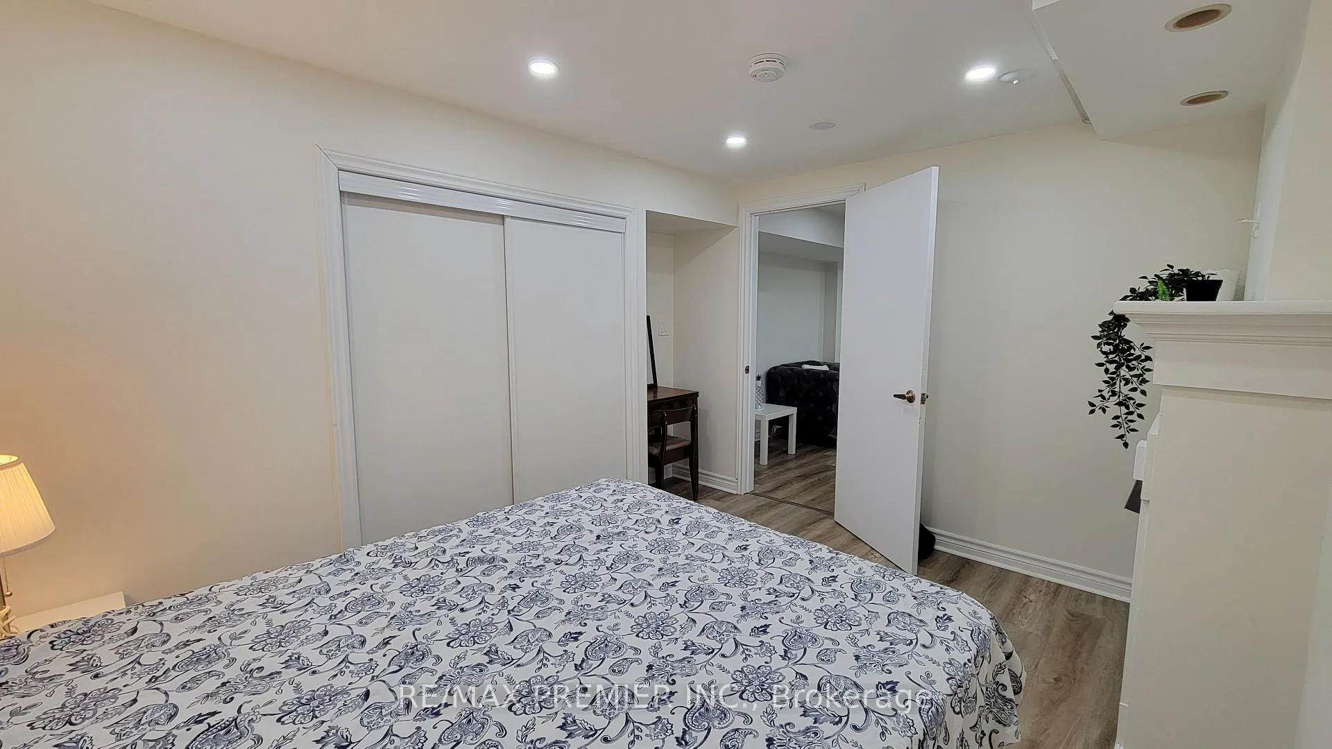 Photo 13 of Unit Basement, 25 Granite Street, Vaughan, East Woodbridge — HOMEH