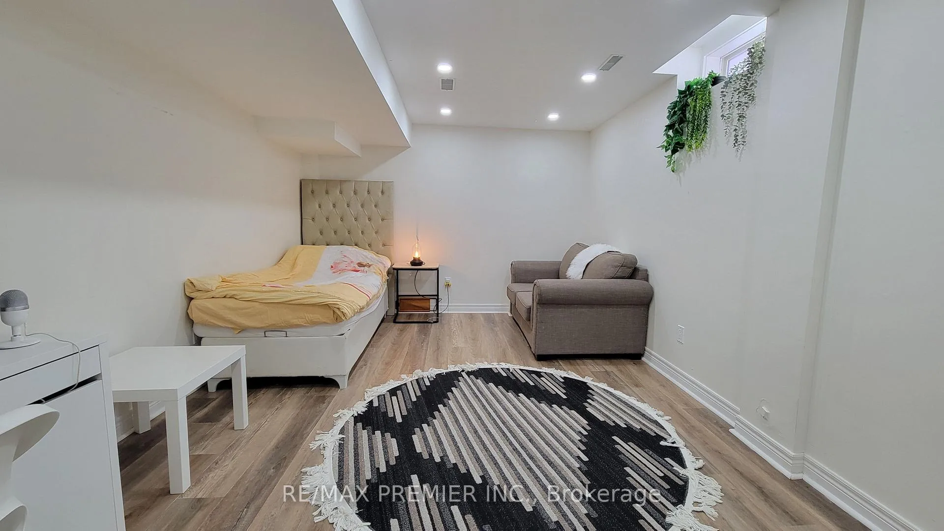 Photo 14 of Unit Basement, 25 Granite Street, Vaughan, East Woodbridge — HOMEH