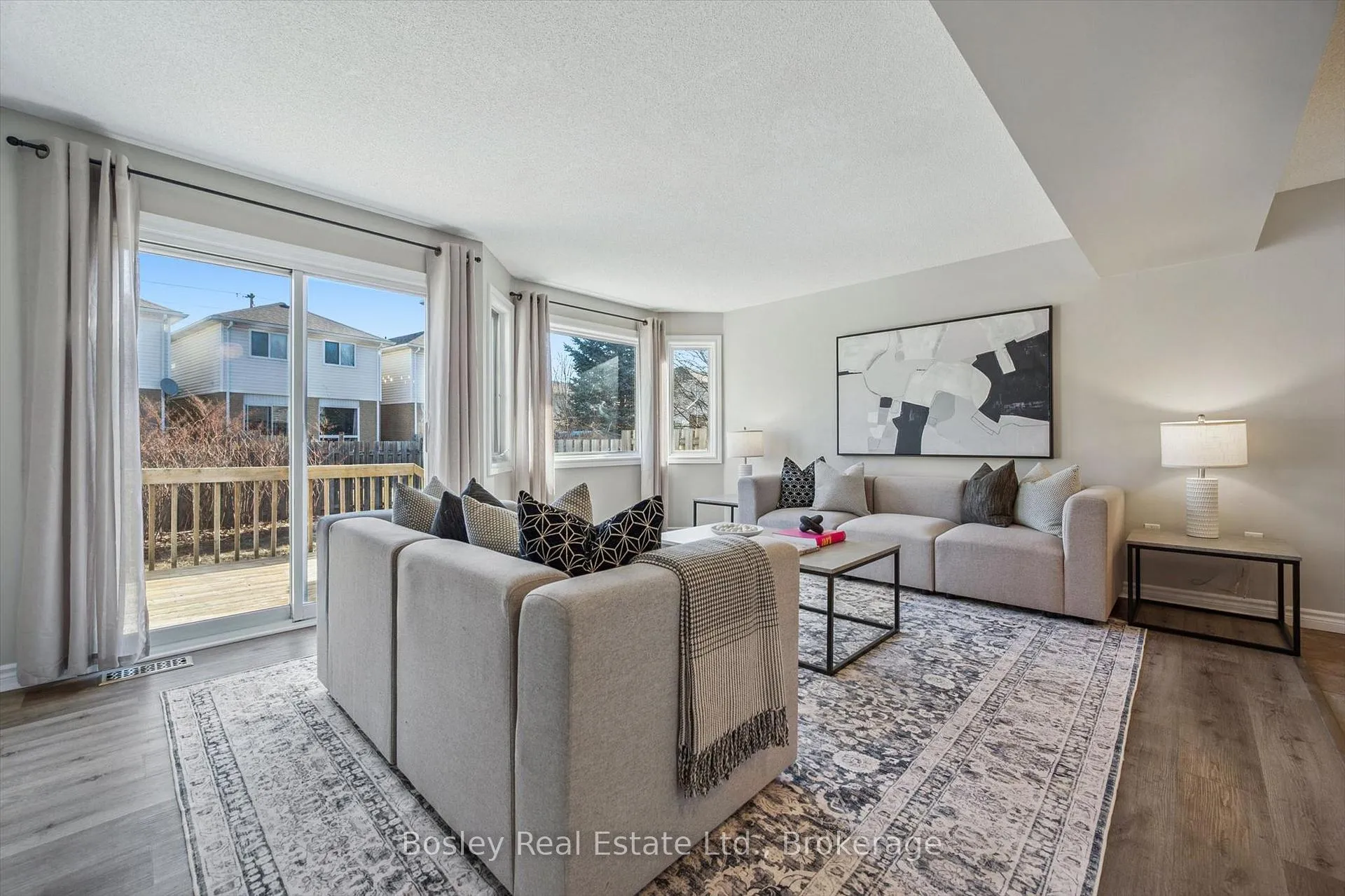 Photo 5 of 92 Rodgers Road, Guelph, Kortright West — HOMEH
