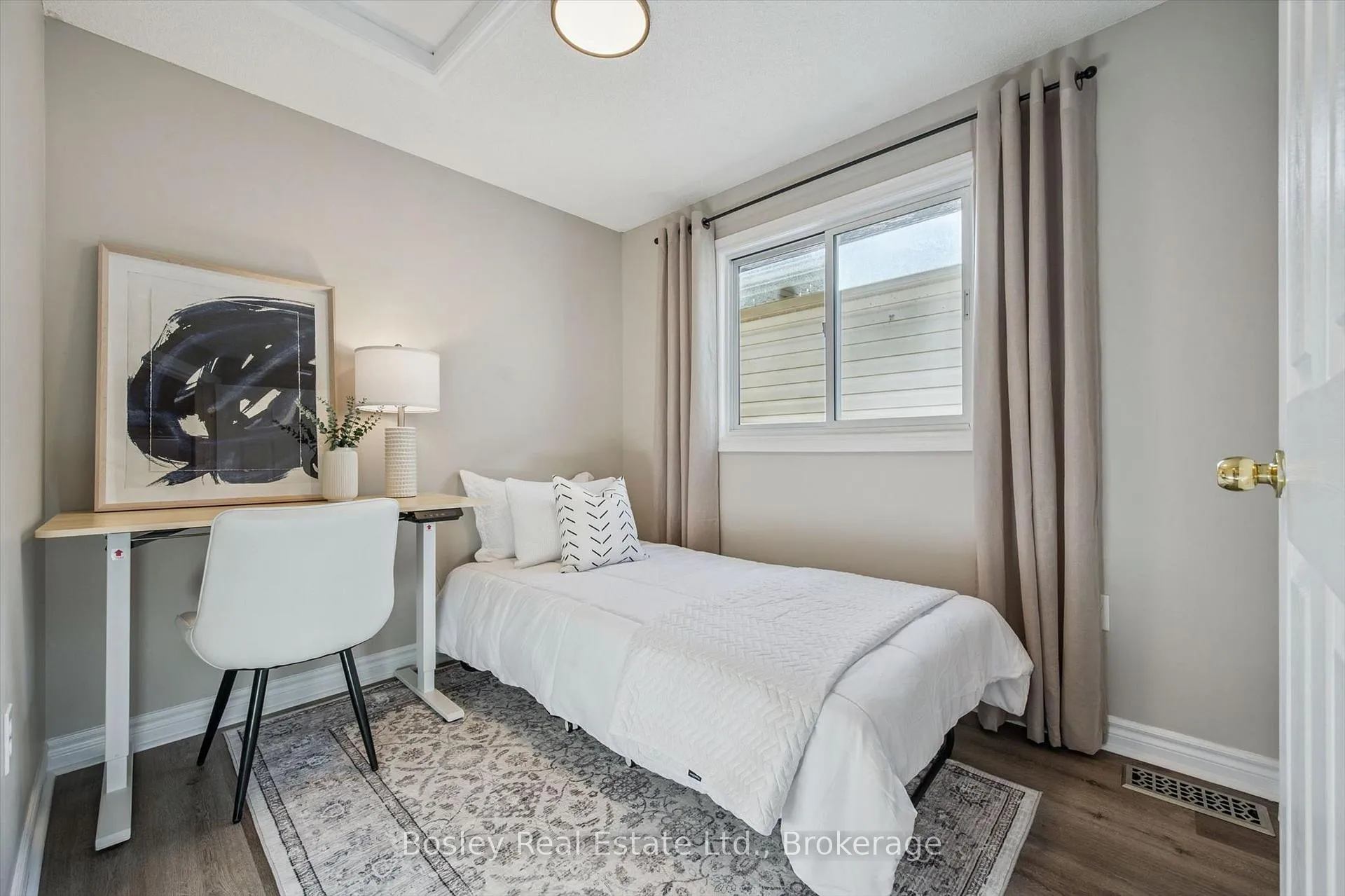 Photo 23 of 92 Rodgers Road, Guelph, Kortright West — HOMEH