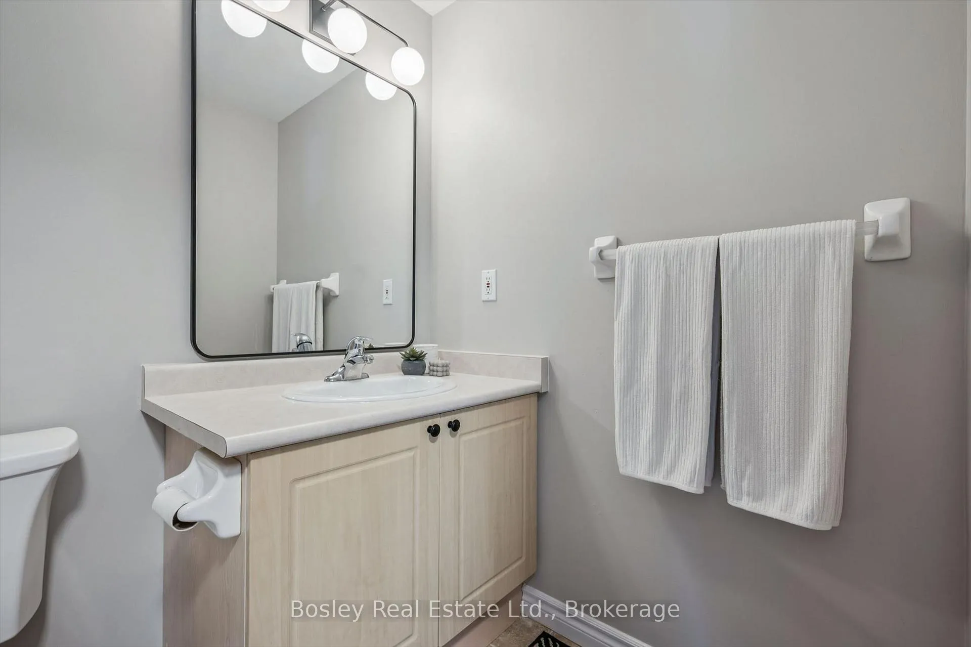Photo 27 of 92 Rodgers Road, Guelph, Kortright West — HOMEH