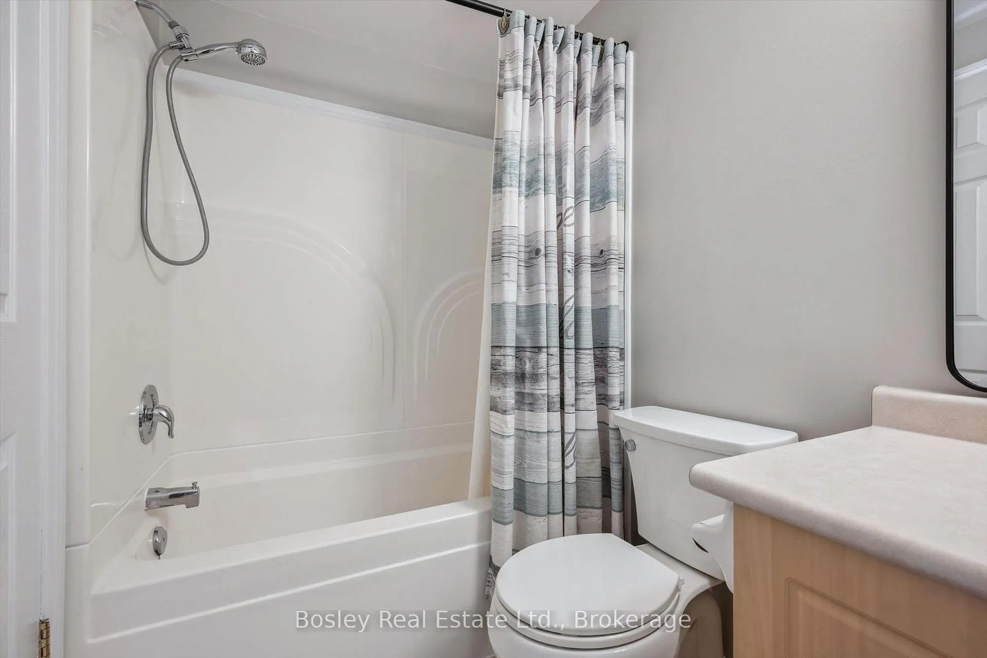 Photo 28 of 92 Rodgers Road, Guelph, Kortright West — HOMEH