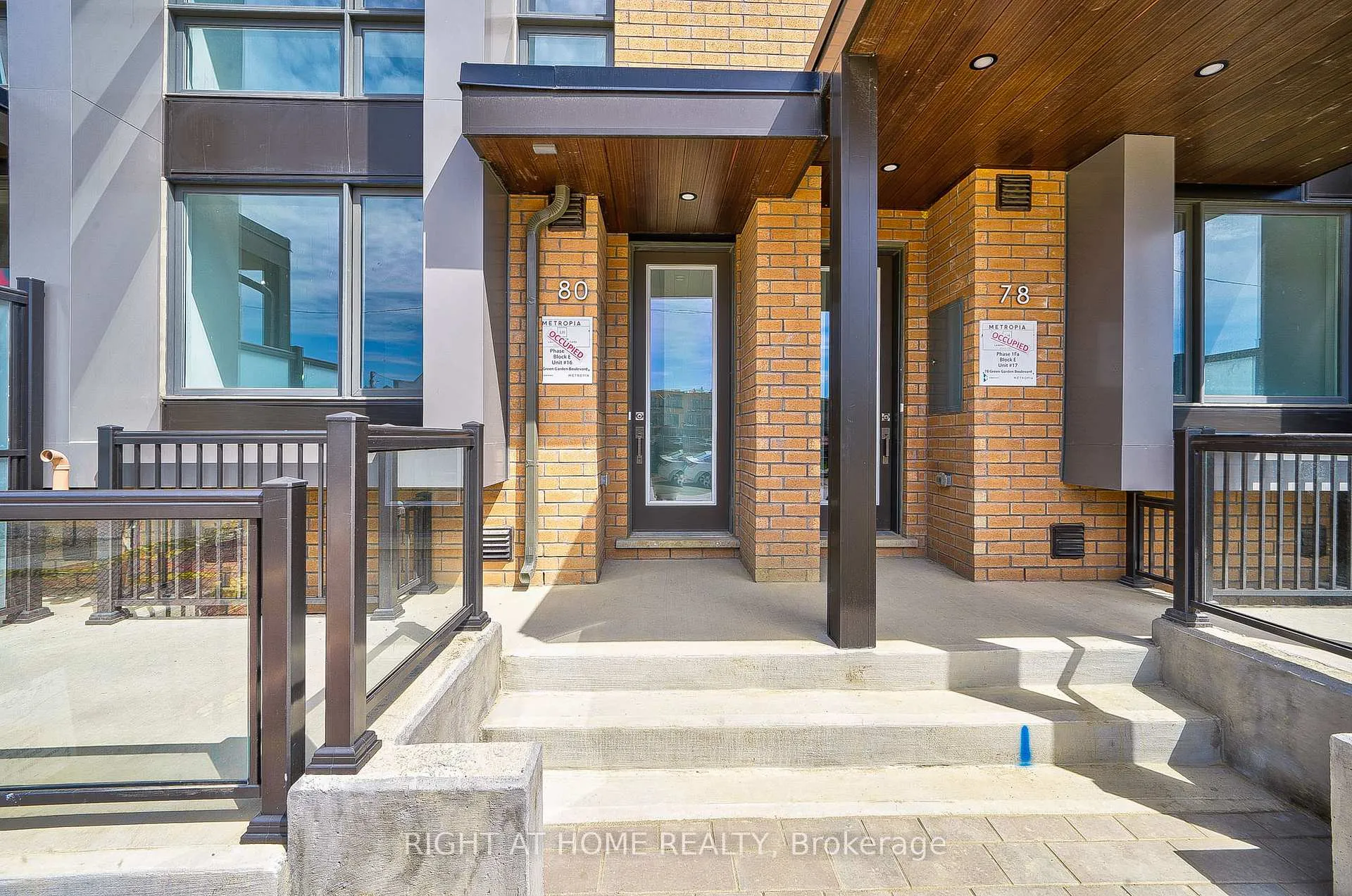 Photo 1 of 80 Green Gardens Boulevard, Toronto, Englemount-Lawrence — HOMEH