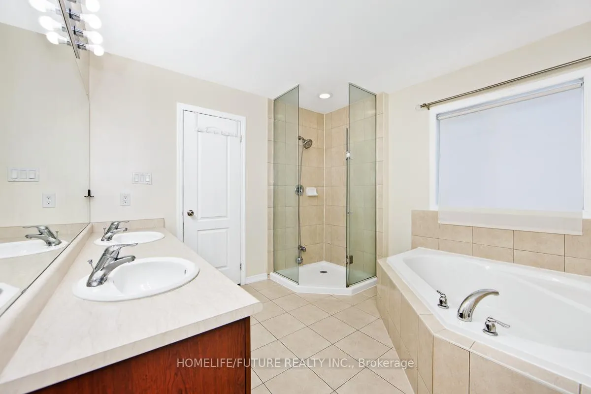 Photo 15 of 18 Stockell Crescent, Ajax, Northwest Ajax — HOMEH