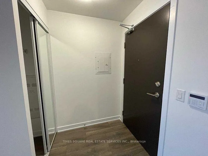 Photo 8 of Unit 715, 10 Honeycrisp Crescent, Vaughan, Vaughan Corporate Centre — HOMEH