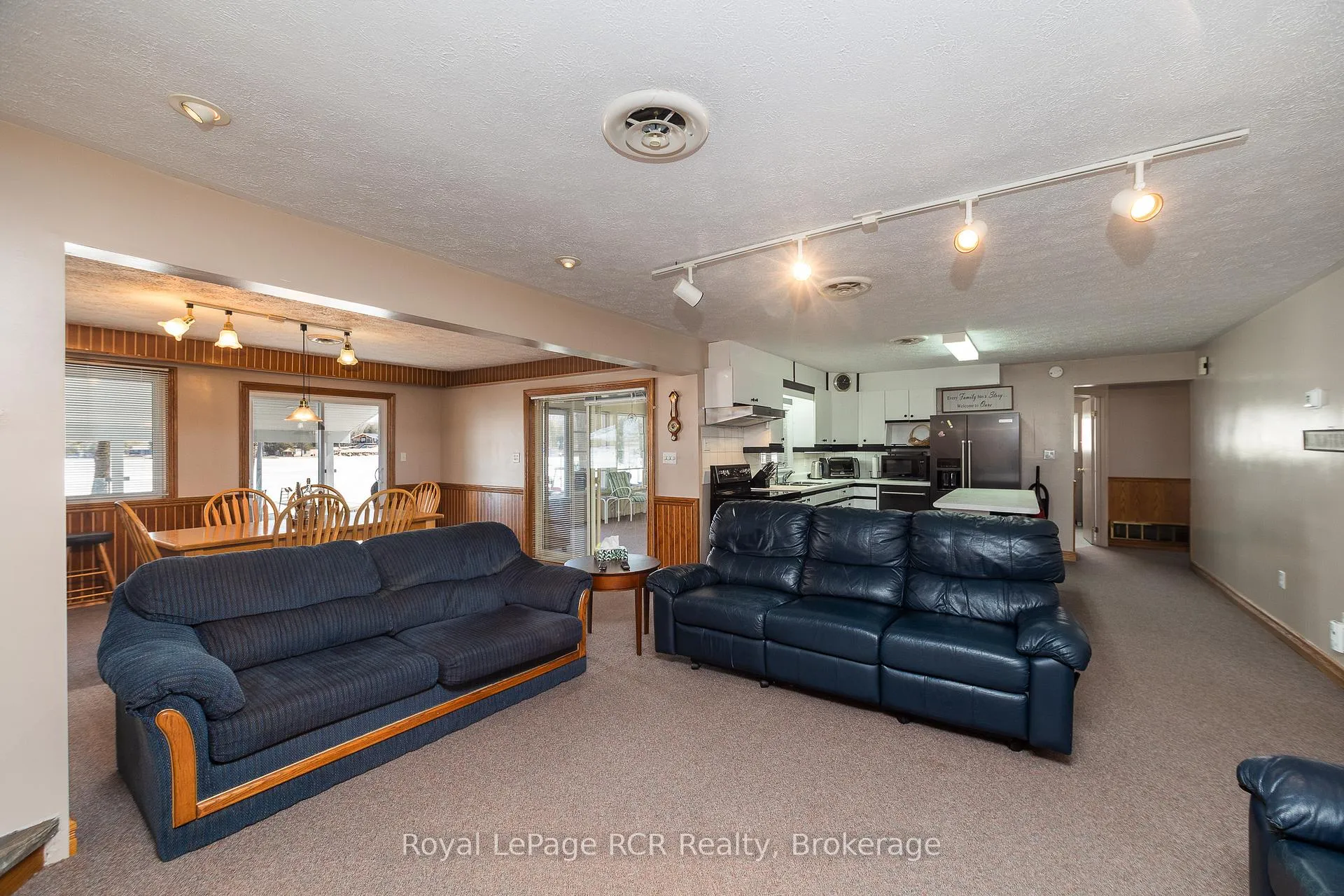 Photo 11 of 132 McCullough Lake Drive, Chatsworth — HOMEH