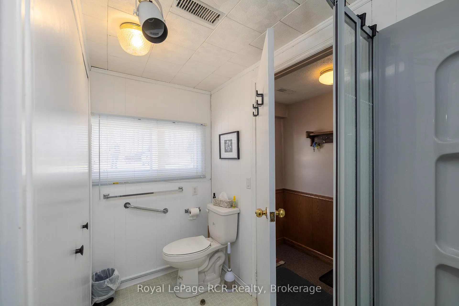 Photo 17 of 132 McCullough Lake Drive, Chatsworth — HOMEH