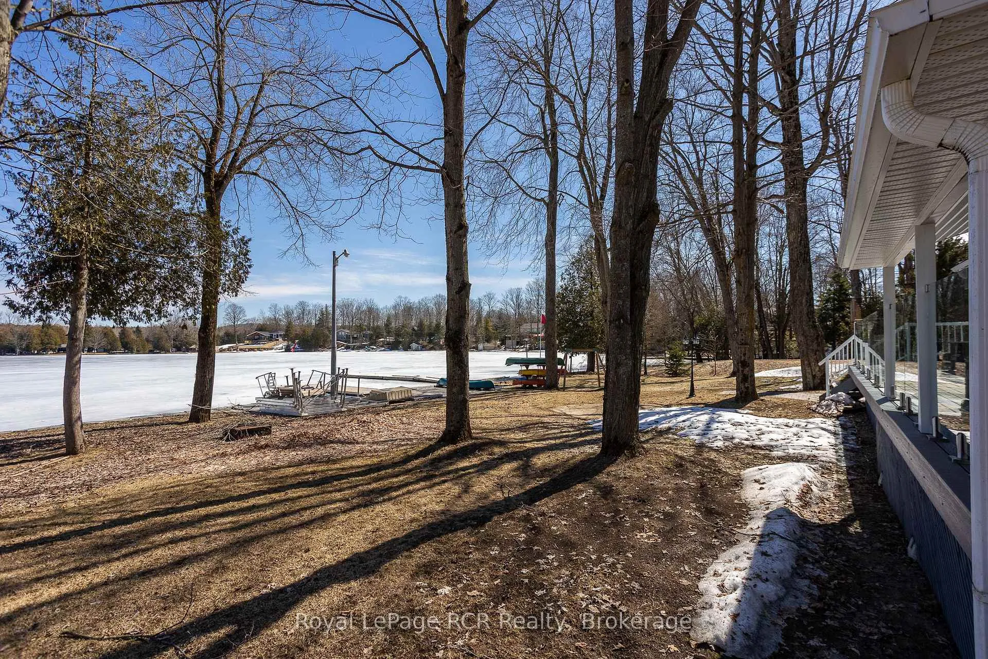 Photo 32 of 132 McCullough Lake Drive, Chatsworth — HOMEH