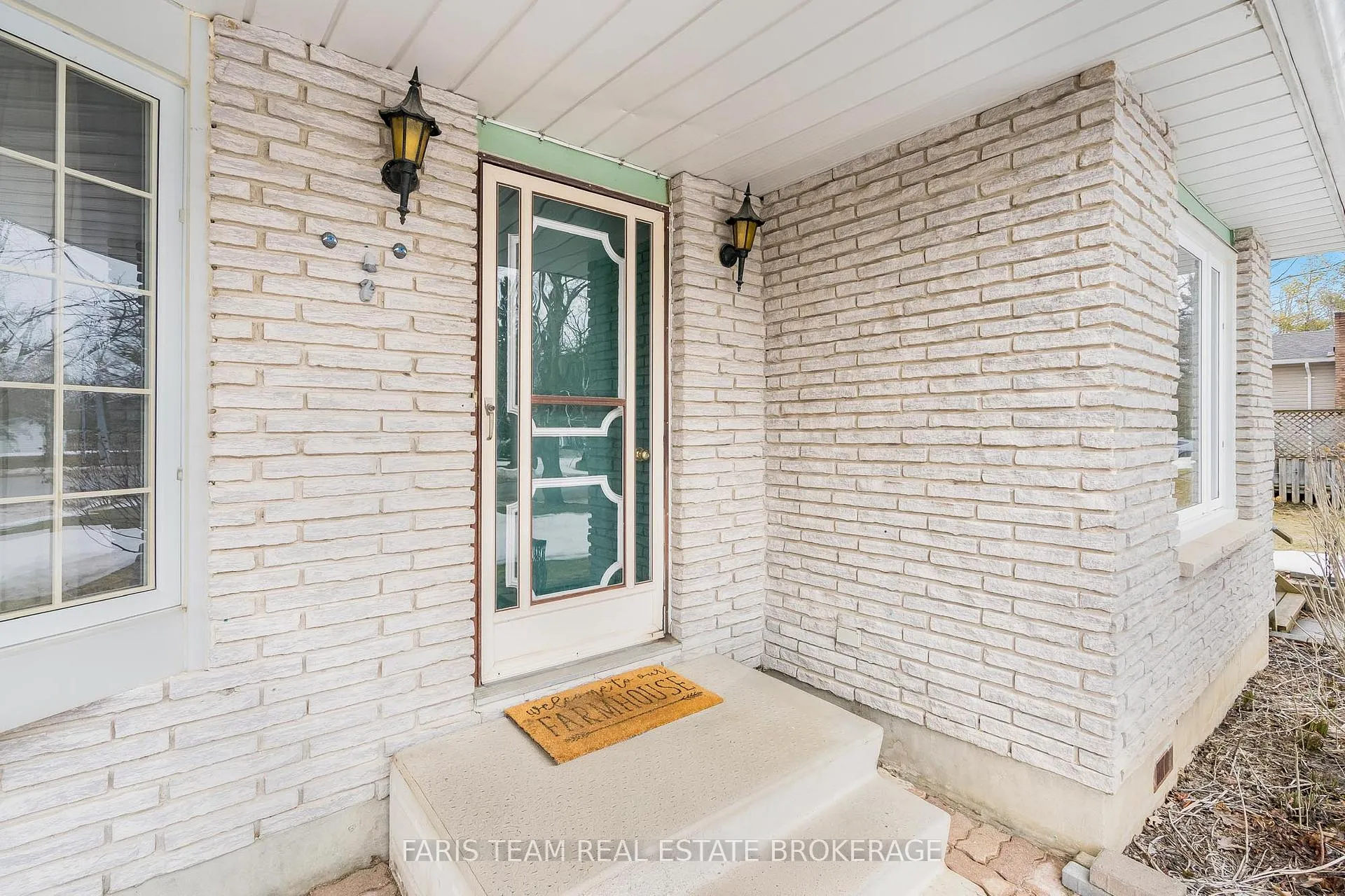 Photo 4 of 10 William Street, Oro-Medonte, Shanty Bay — HOMEH