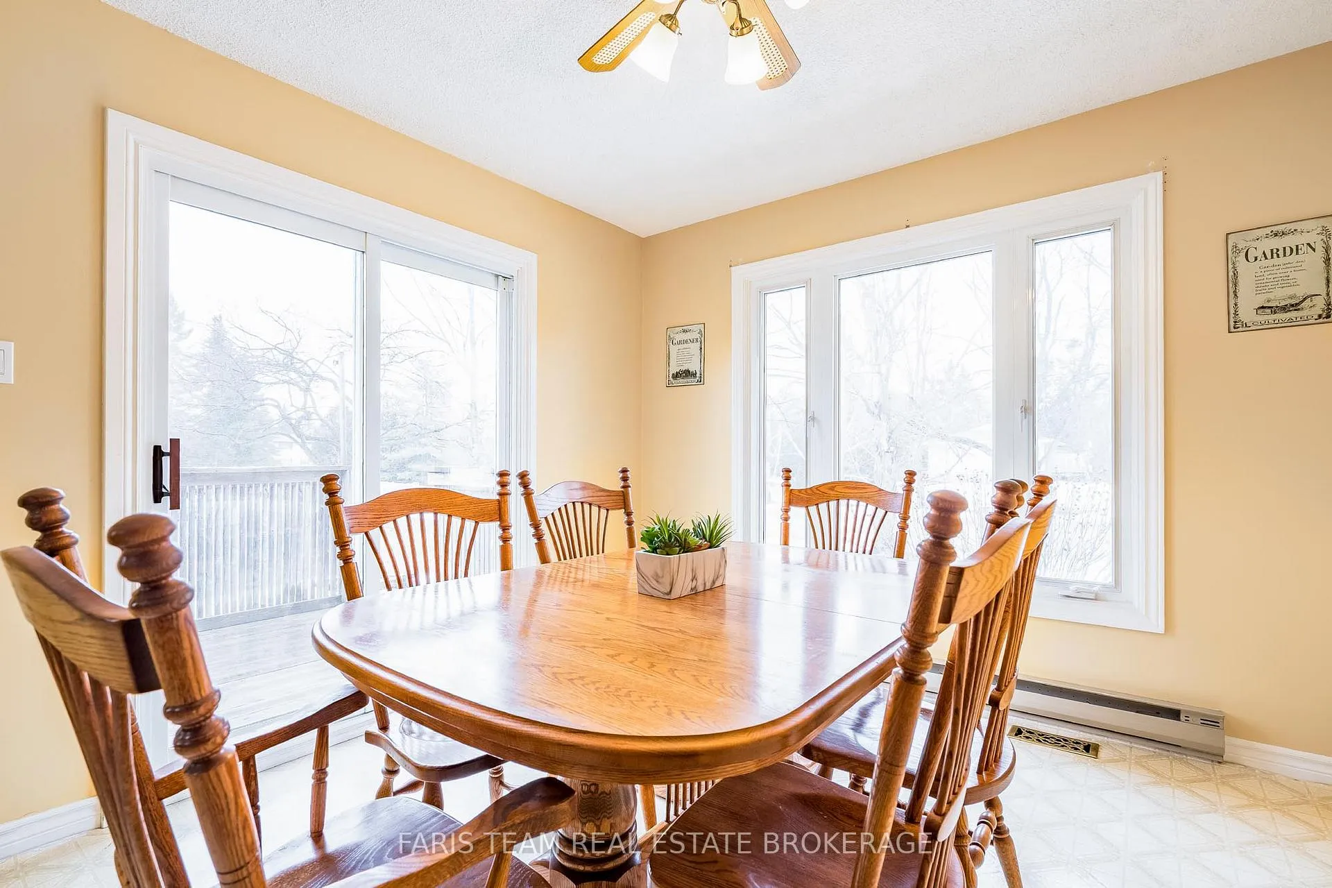 Photo 11 of 10 William Street, Oro-Medonte, Shanty Bay — HOMEH