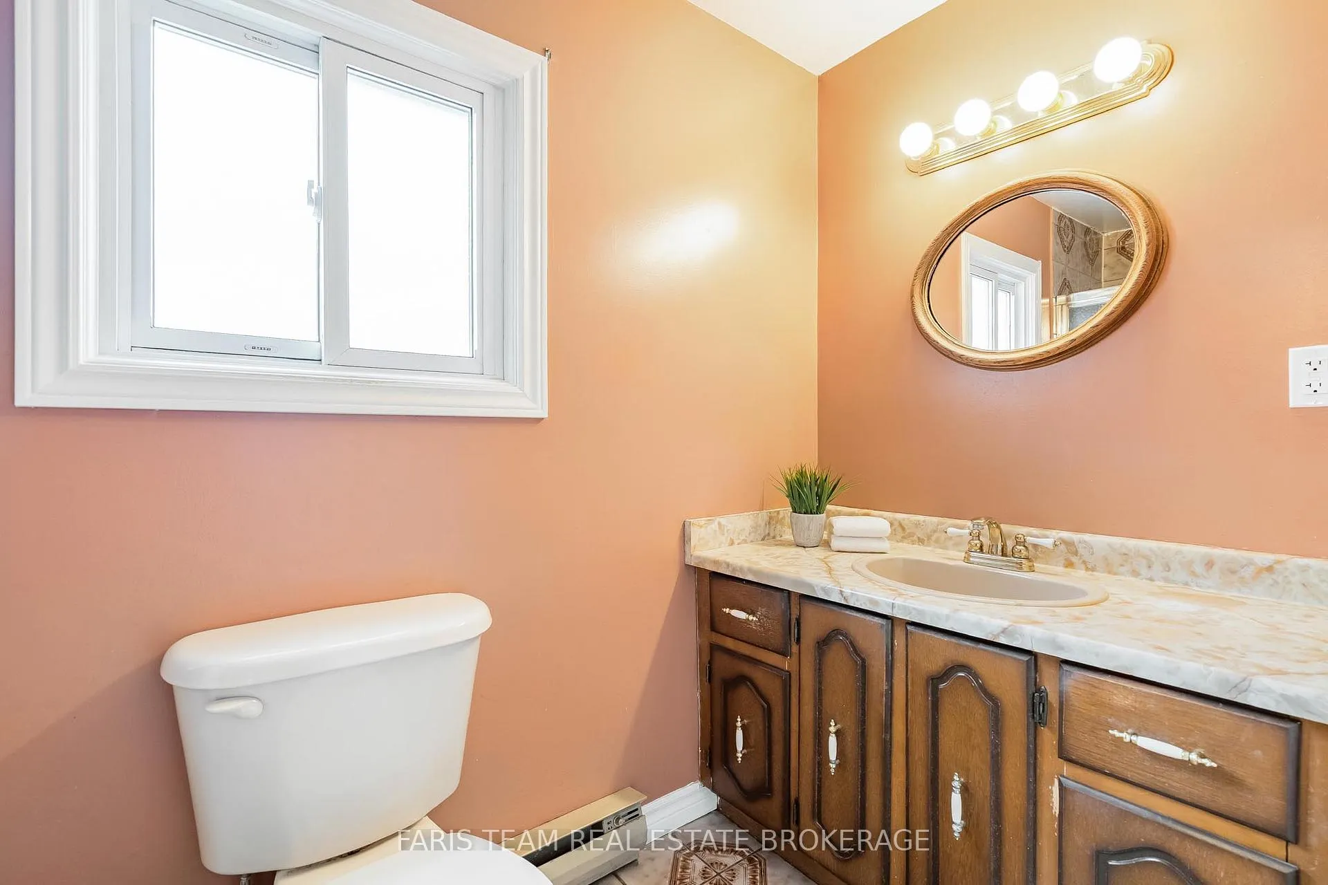 Photo 21 of 10 William Street, Oro-Medonte, Shanty Bay — HOMEH
