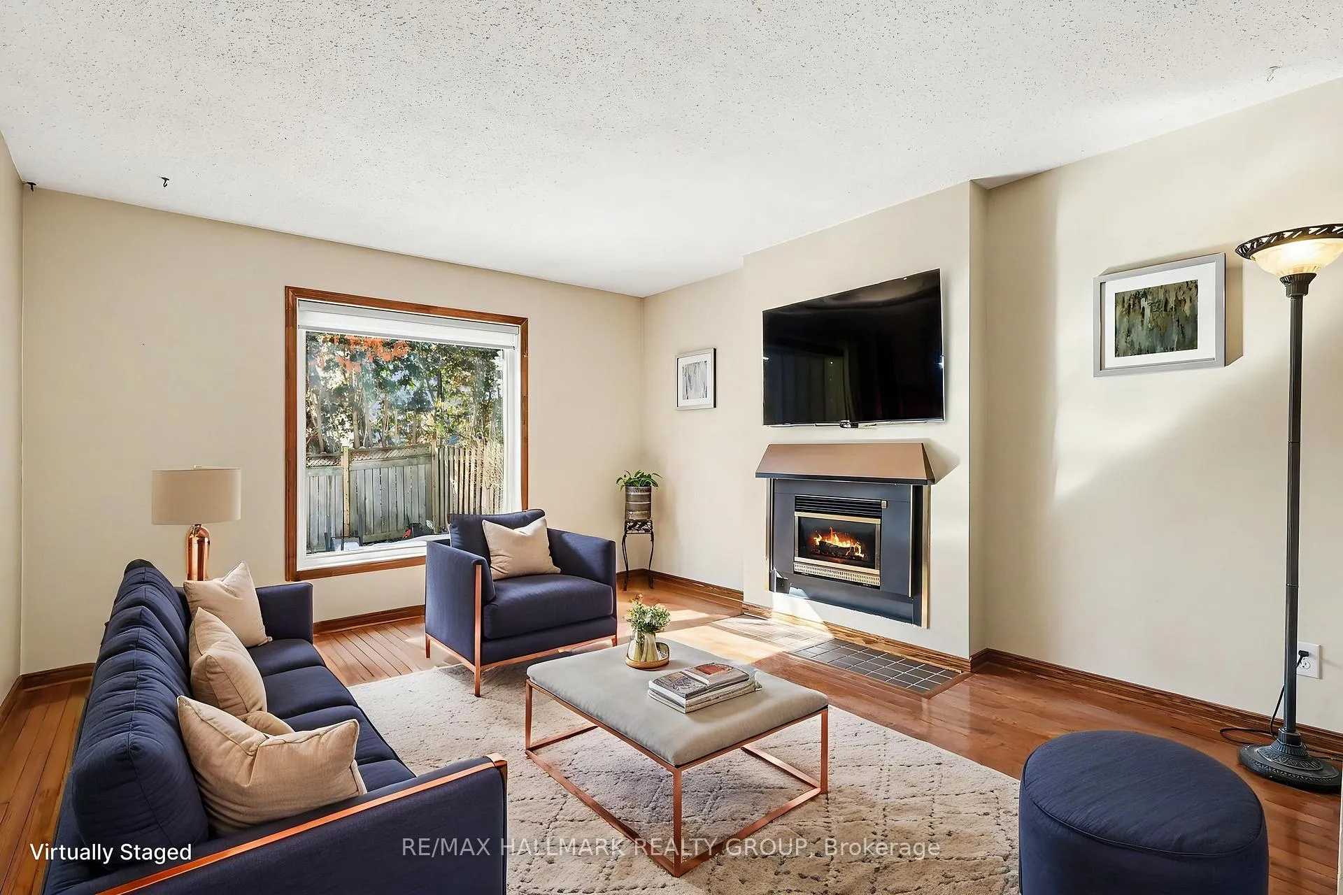 Photo 7 of 1620 Des Grives Crescent, Ottawa, Orleans/Sunridge — HOMEH