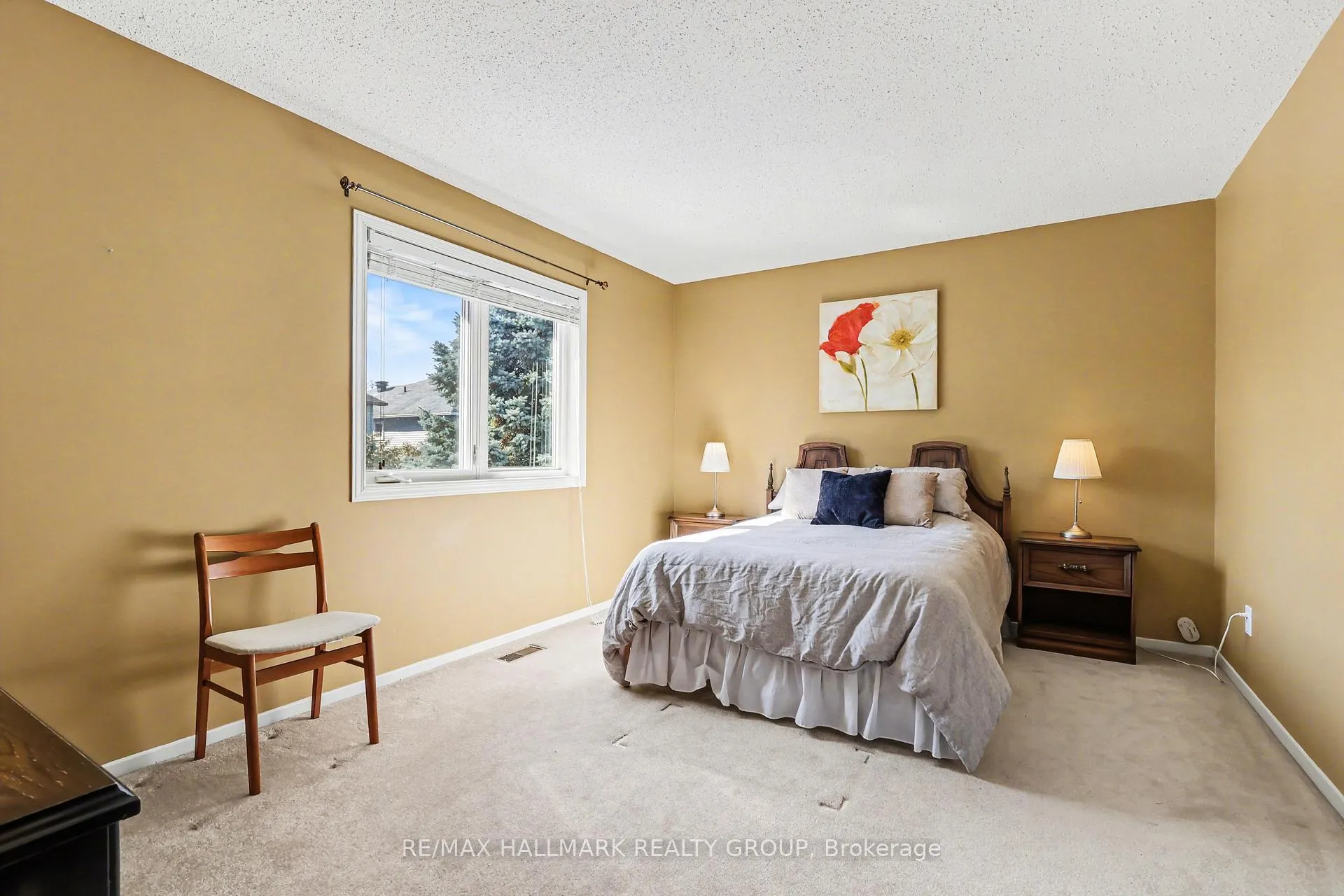 Photo 12 of 1620 Des Grives Crescent, Ottawa, Orleans/Sunridge — HOMEH