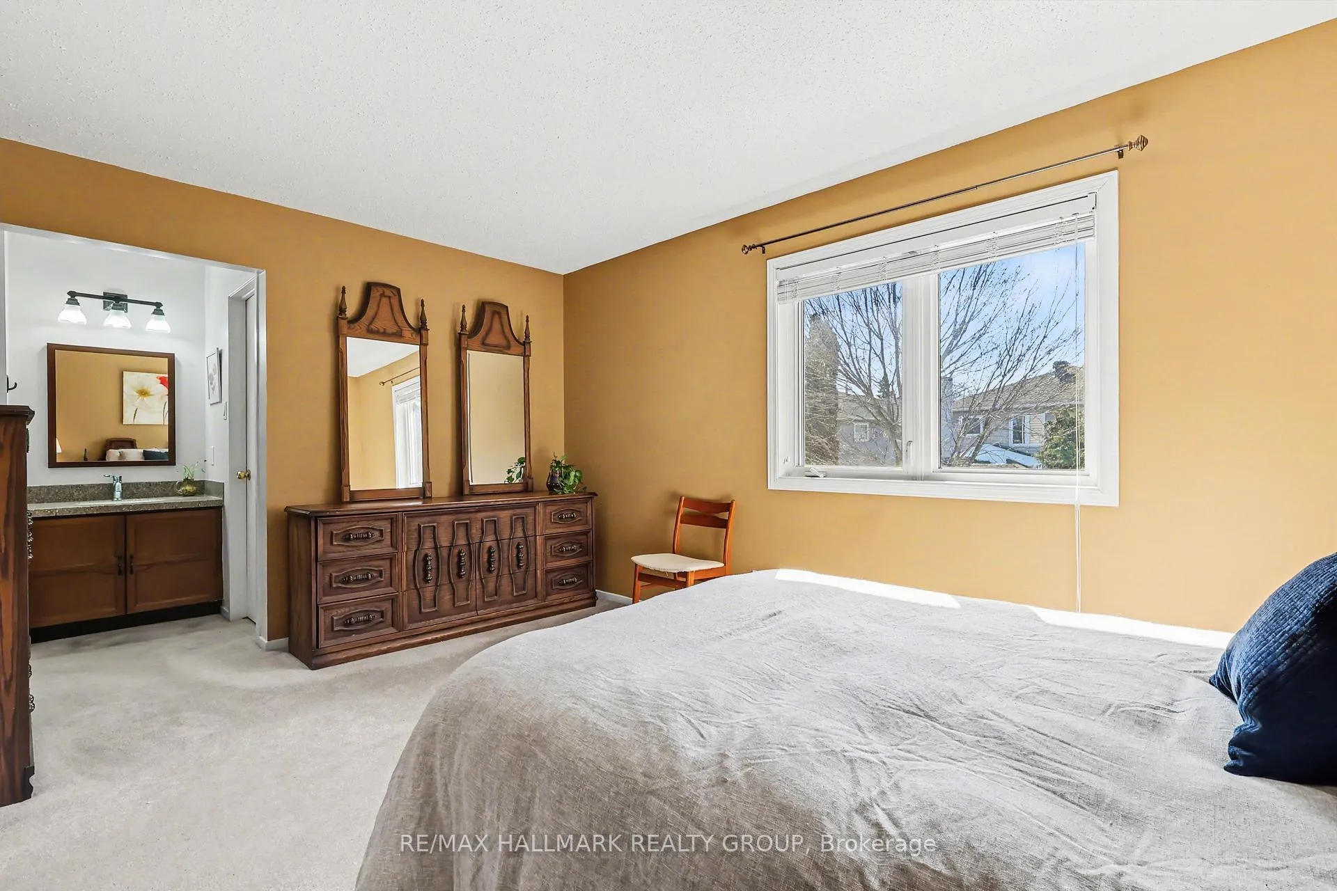 Photo 13 of 1620 Des Grives Crescent, Ottawa, Orleans/Sunridge — HOMEH