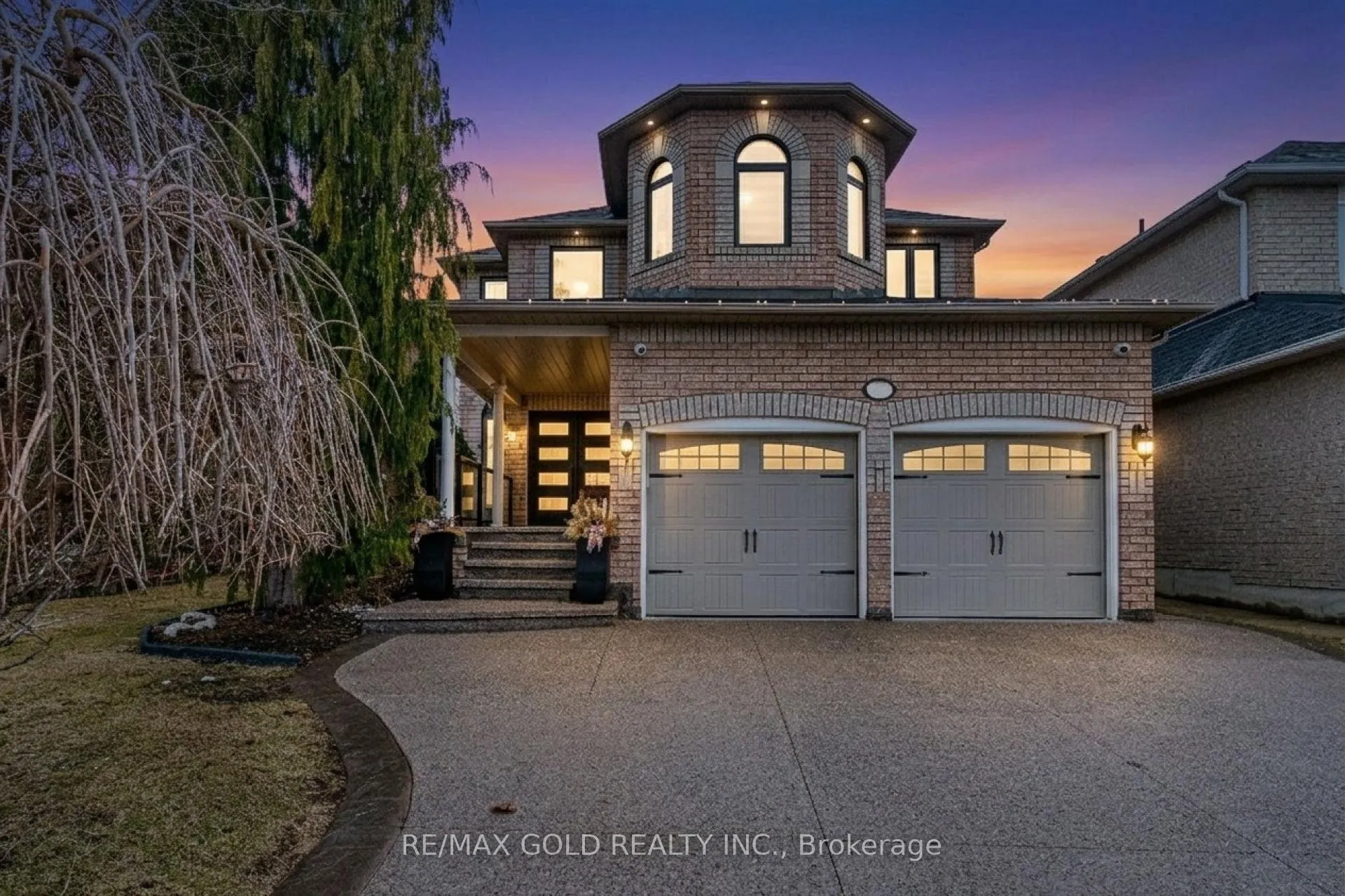 Photo 2 of 36 Ash Court, Brampton, Snelgrove — HOMEH