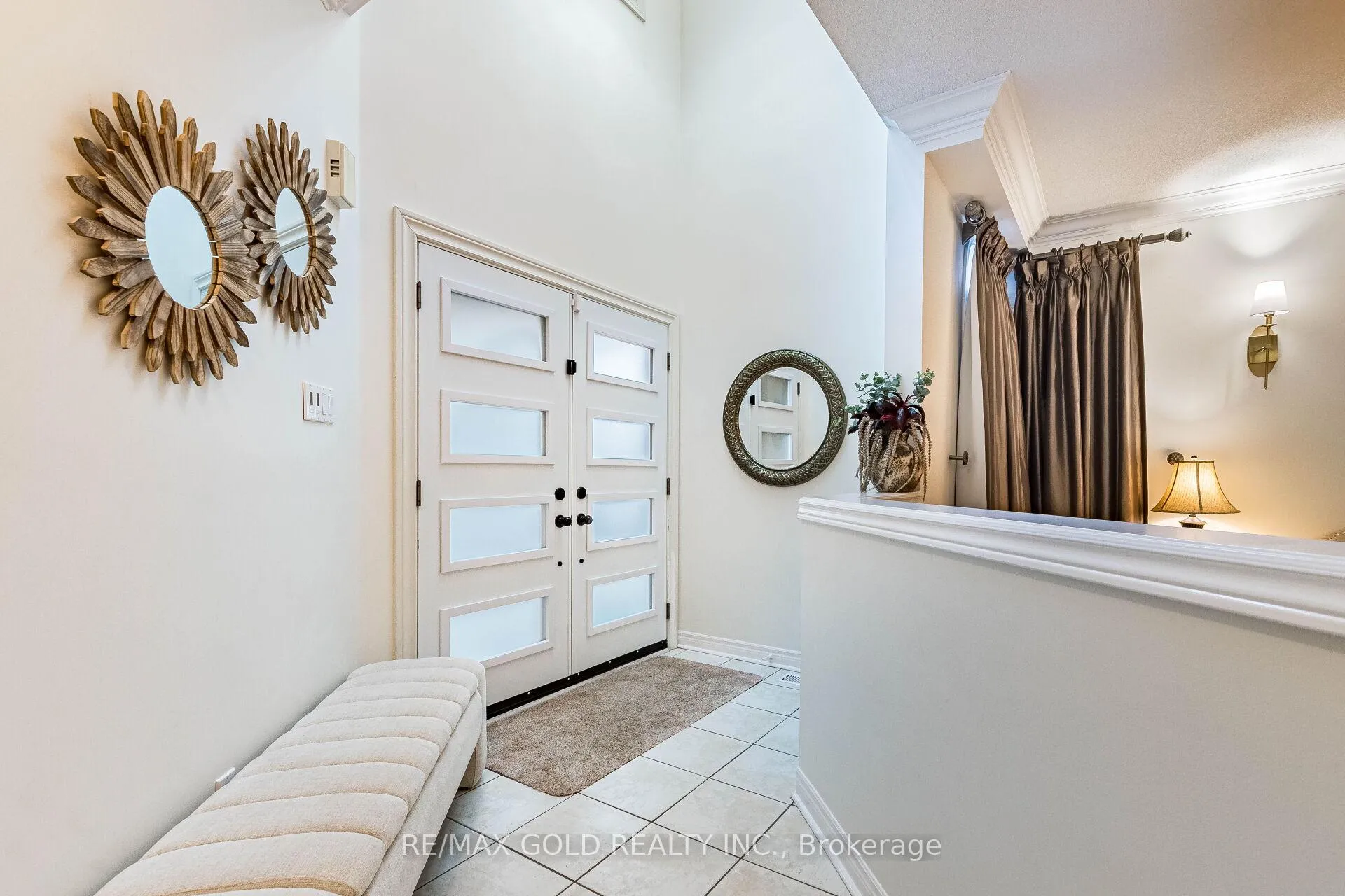Photo 8 of 36 Ash Court, Brampton, Snelgrove — HOMEH