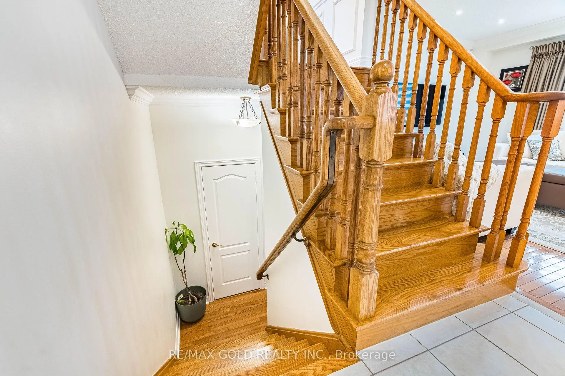 Photo 23 of 36 Ash Court, Brampton, Snelgrove — HOMEH