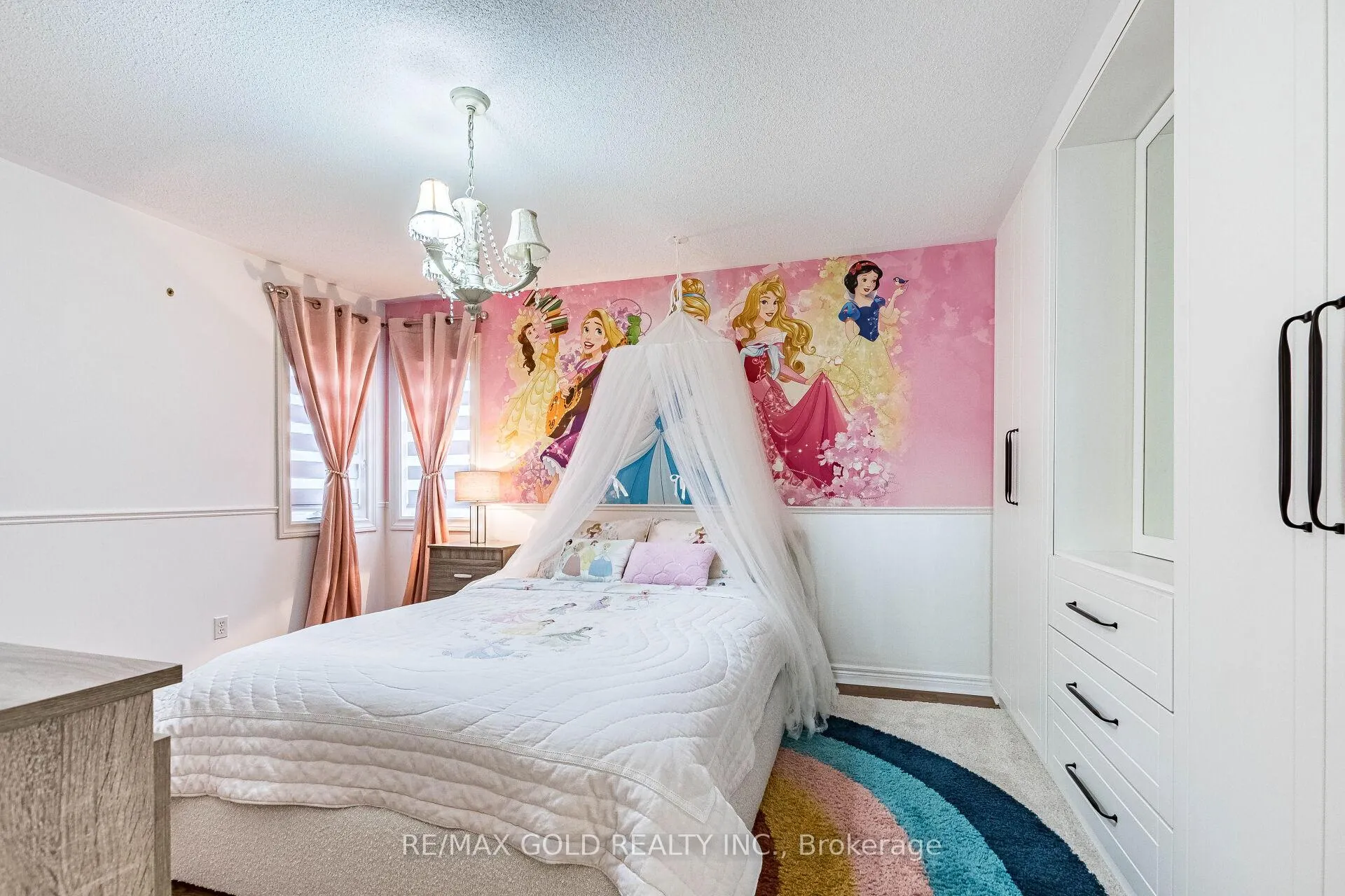 Photo 34 of 36 Ash Court, Brampton, Snelgrove — HOMEH
