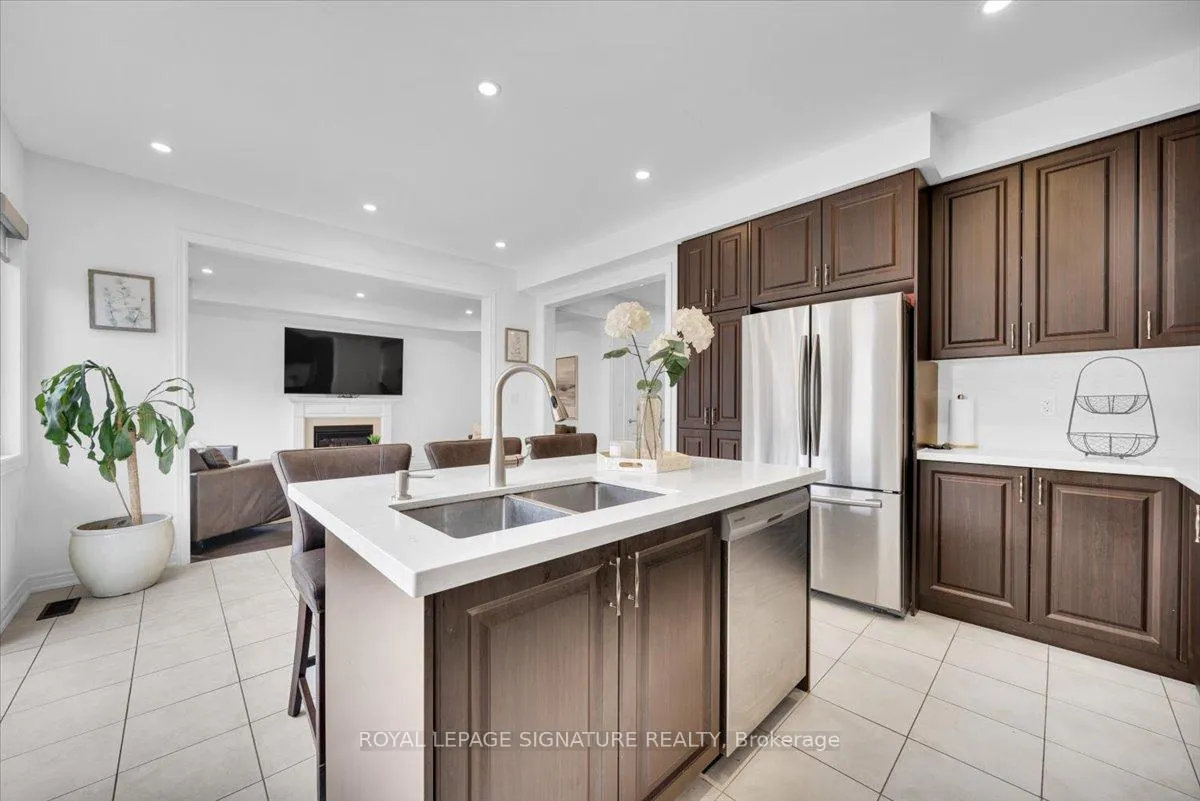 Photo 17 of 23 Mill Stone Terrace, Hamilton, Waterdown — HOMEH