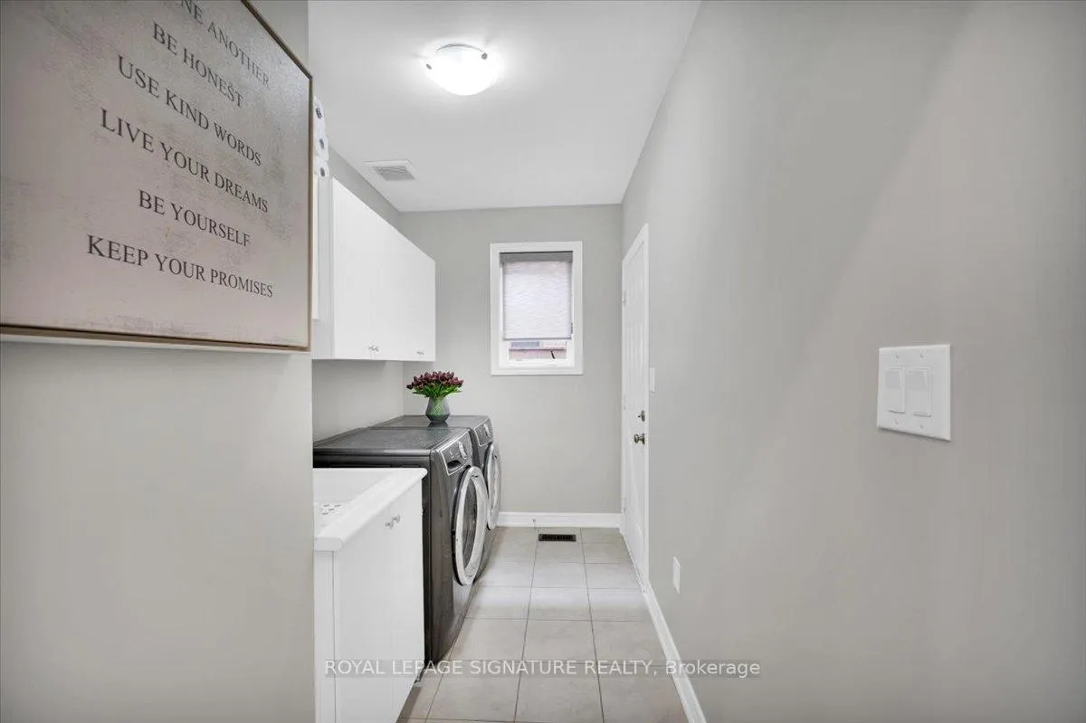 Photo 19 of 23 Mill Stone Terrace, Hamilton, Waterdown — HOMEH