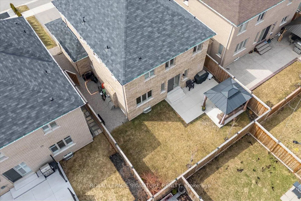 Photo 45 of 23 Mill Stone Terrace, Hamilton, Waterdown — HOMEH