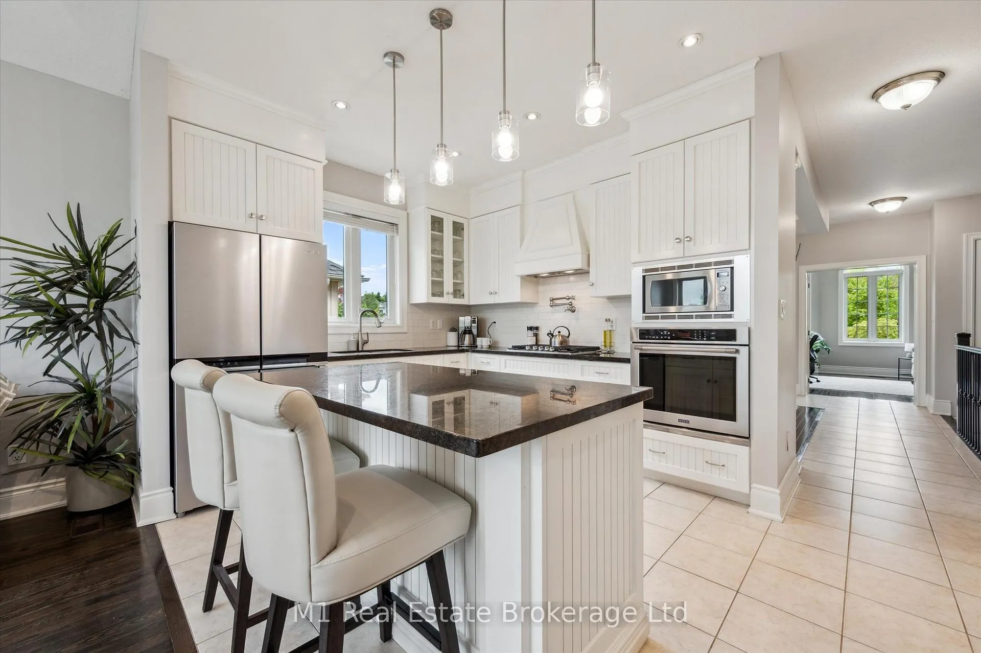Photo 10 of 94 Aberfoyle Mill Crescent, Puslinch, Aberfoyle — HOMEH