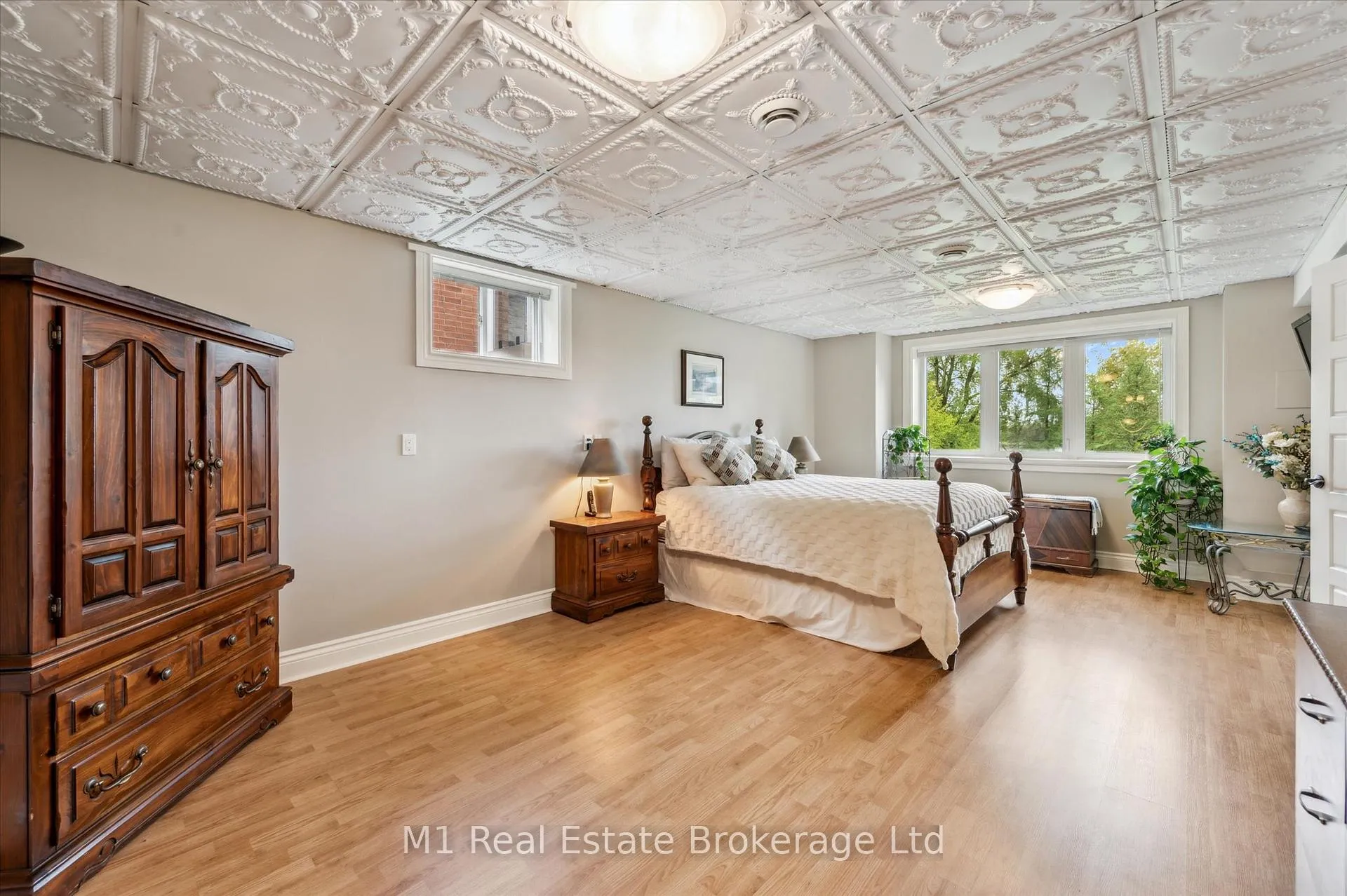 Photo 29 of 94 Aberfoyle Mill Crescent, Puslinch, Aberfoyle — HOMEH