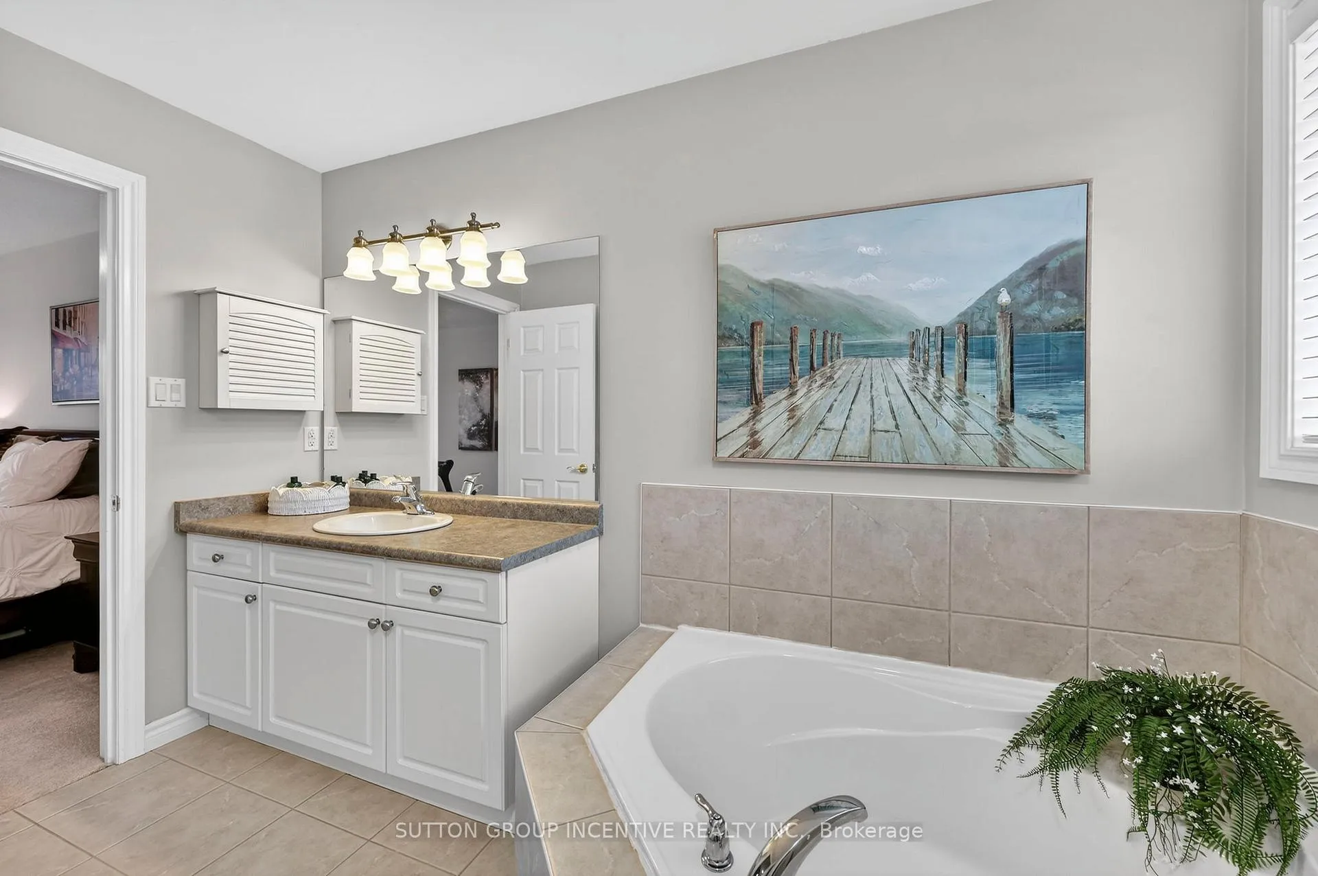 Photo 19 of 60 O'neill Circle, Springwater, Phelpston — HOMEH