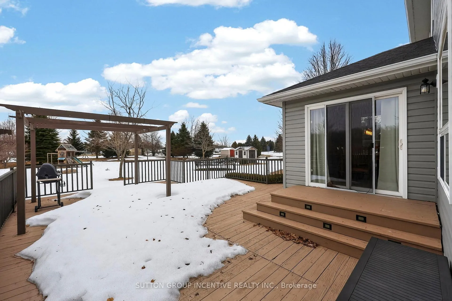 Photo 21 of 60 O'neill Circle, Springwater, Phelpston — HOMEH