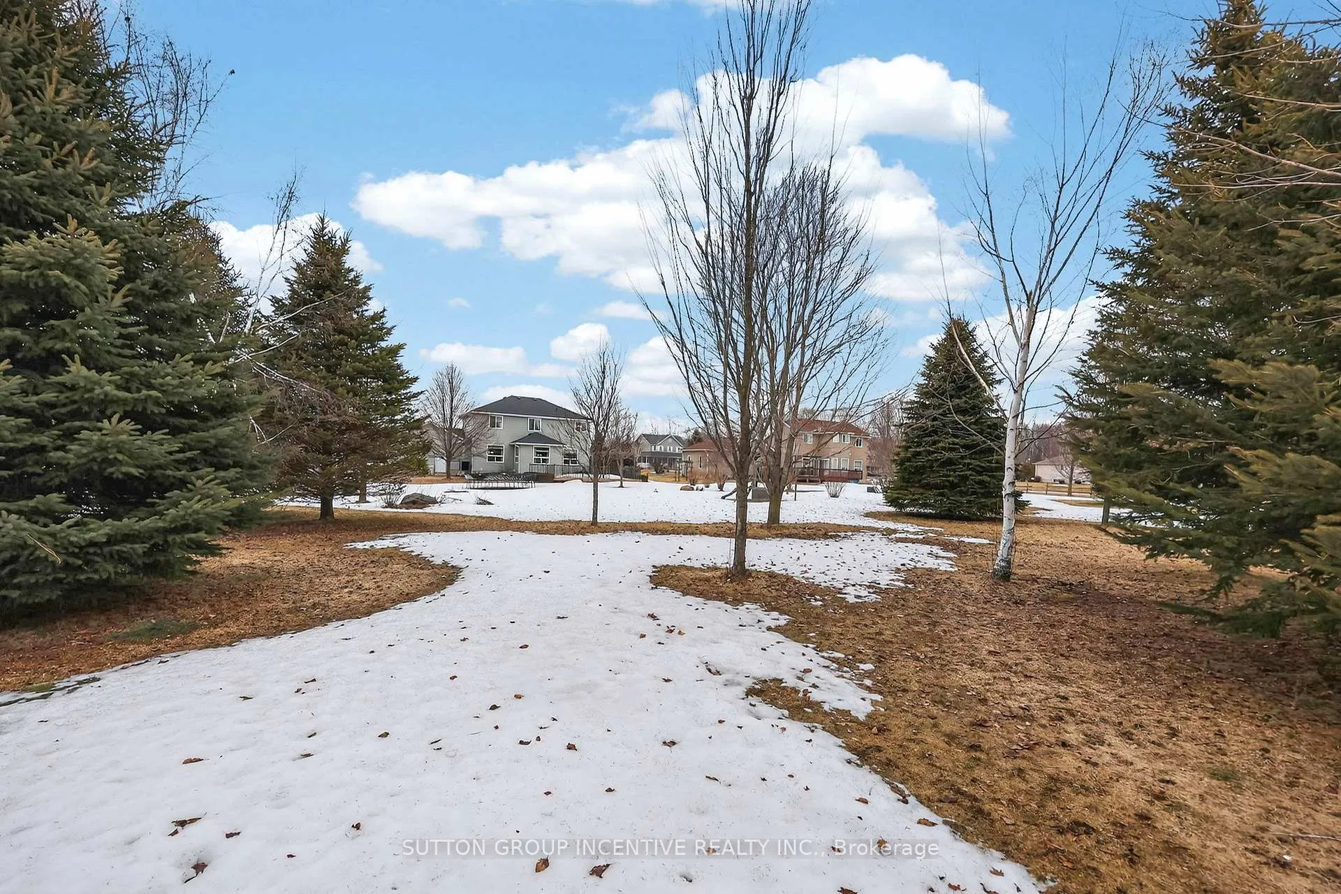 Photo 23 of 60 O'neill Circle, Springwater, Phelpston — HOMEH