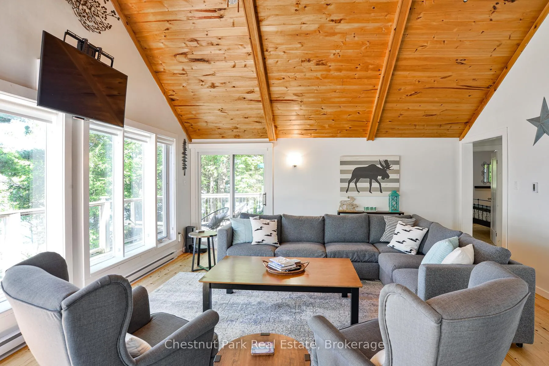Photo 9 of 8 Woods Bay Lane, The Archipelago, Archipelago South — HOMEH