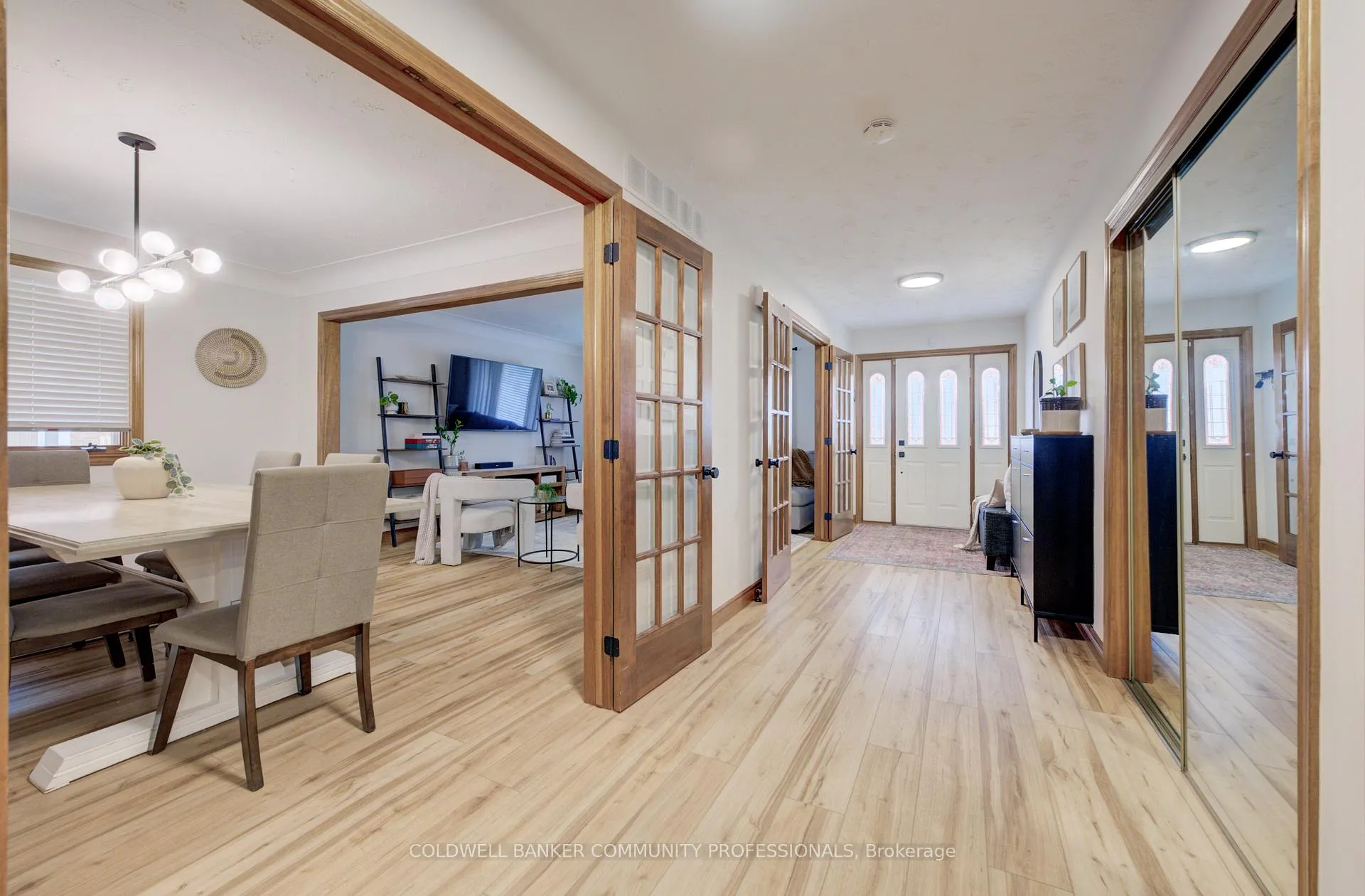 Photo 8 of 483 Dicenzo Drive, Hamilton, Ryckmans — HOMEH