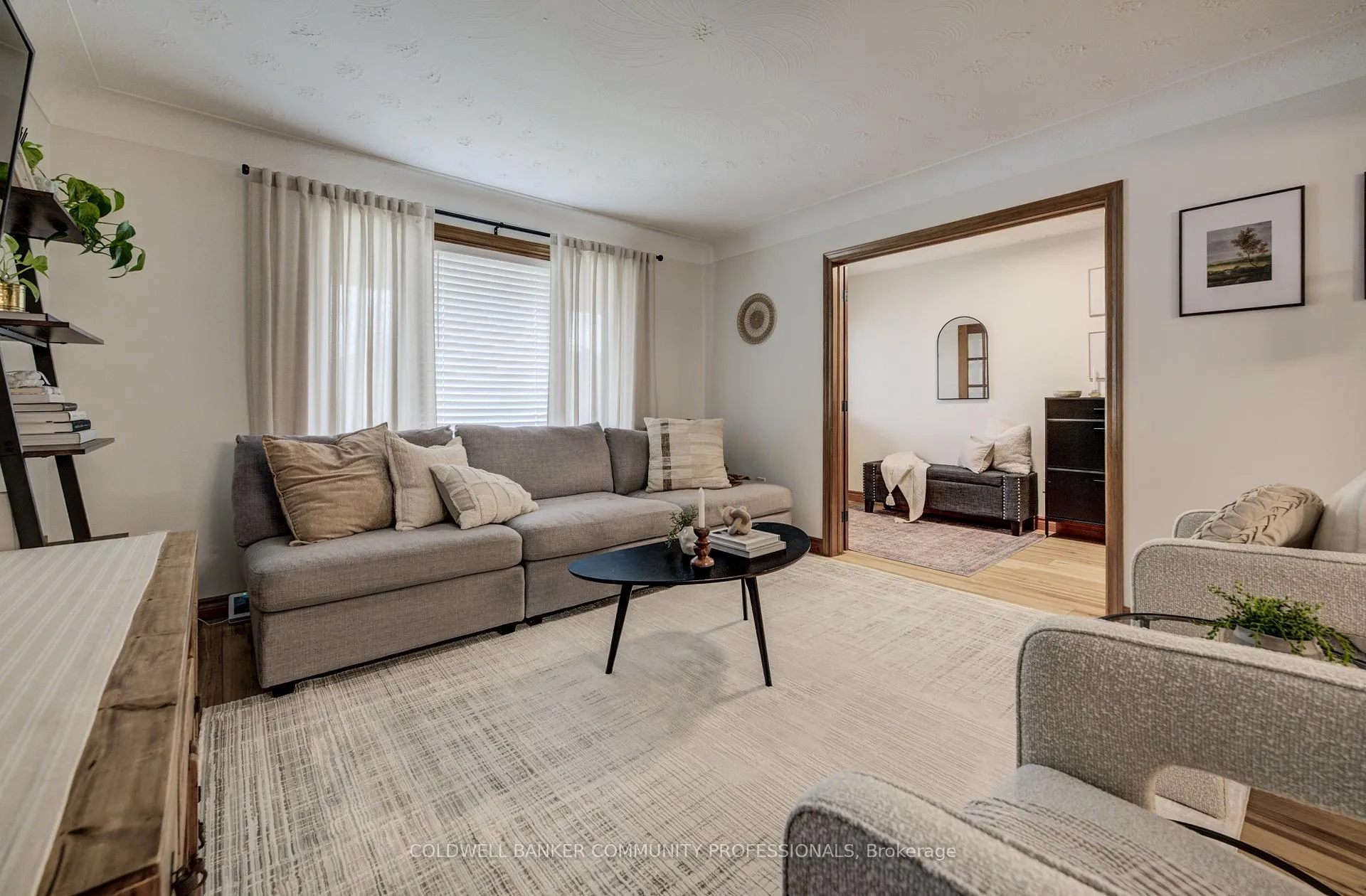 Photo 11 of 483 Dicenzo Drive, Hamilton, Ryckmans — HOMEH