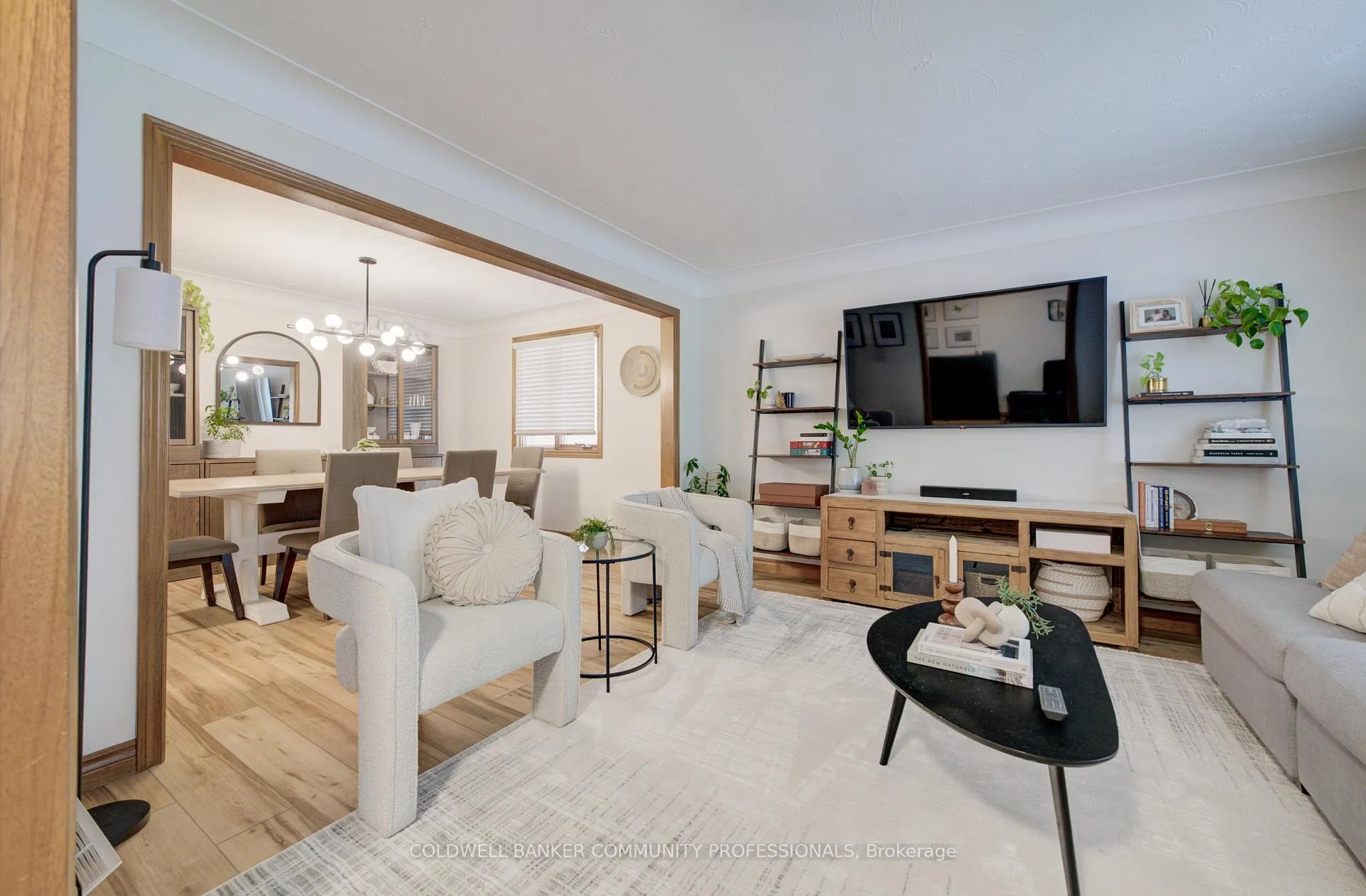 Photo 13 of 483 Dicenzo Drive, Hamilton, Ryckmans — HOMEH