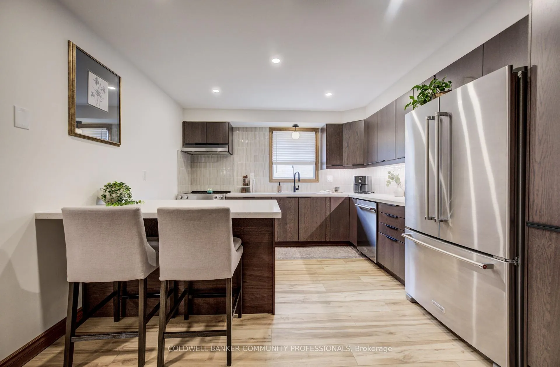 Photo 15 of 483 Dicenzo Drive, Hamilton, Ryckmans — HOMEH