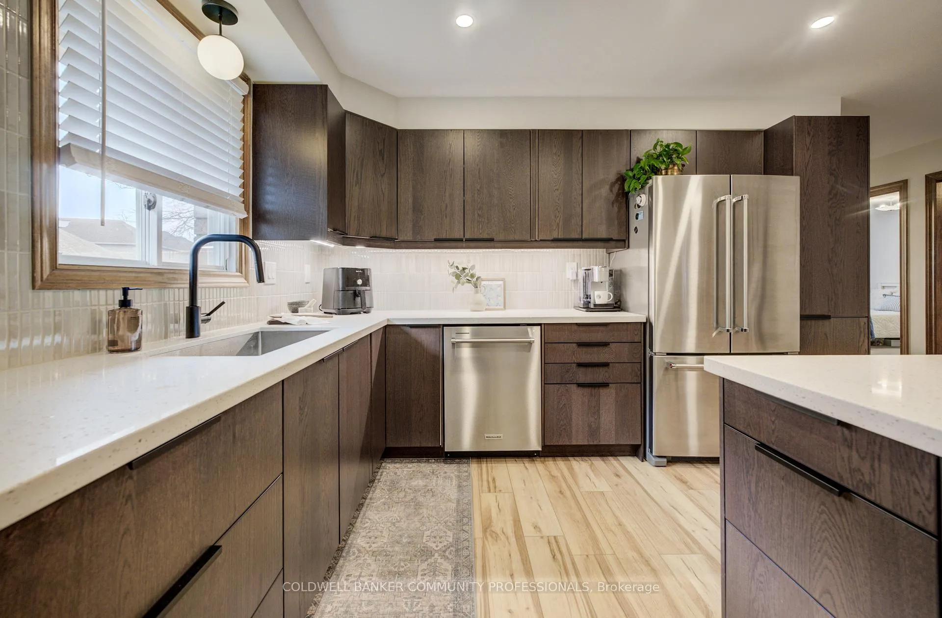 Photo 19 of 483 Dicenzo Drive, Hamilton, Ryckmans — HOMEH